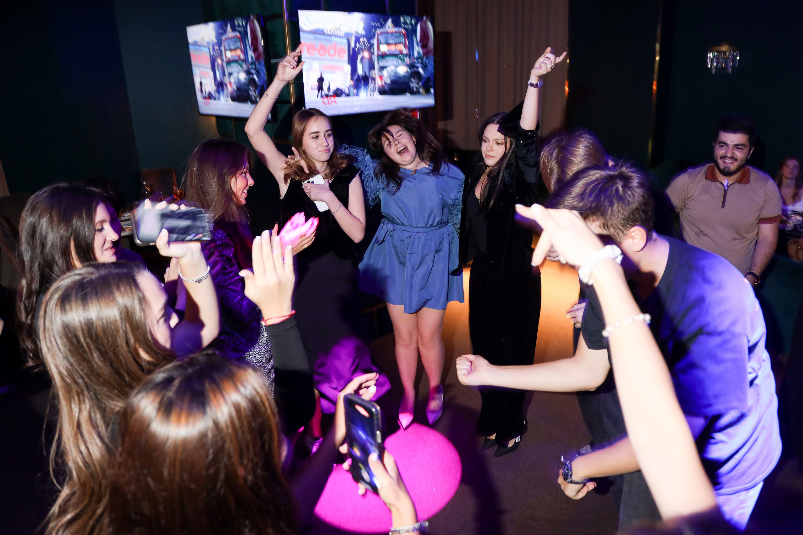 День Рождения Марии. Фотограф Антон Чупринин