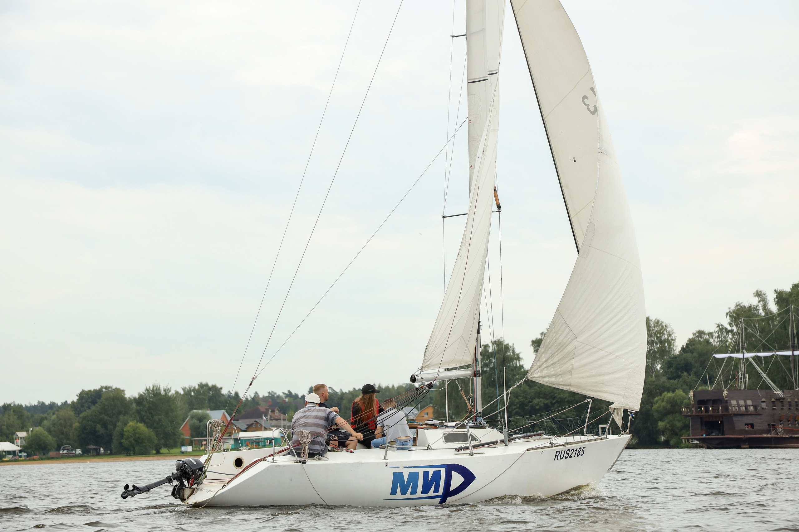 Фасадные решения — Регата. Фотограф Антон Чупринин