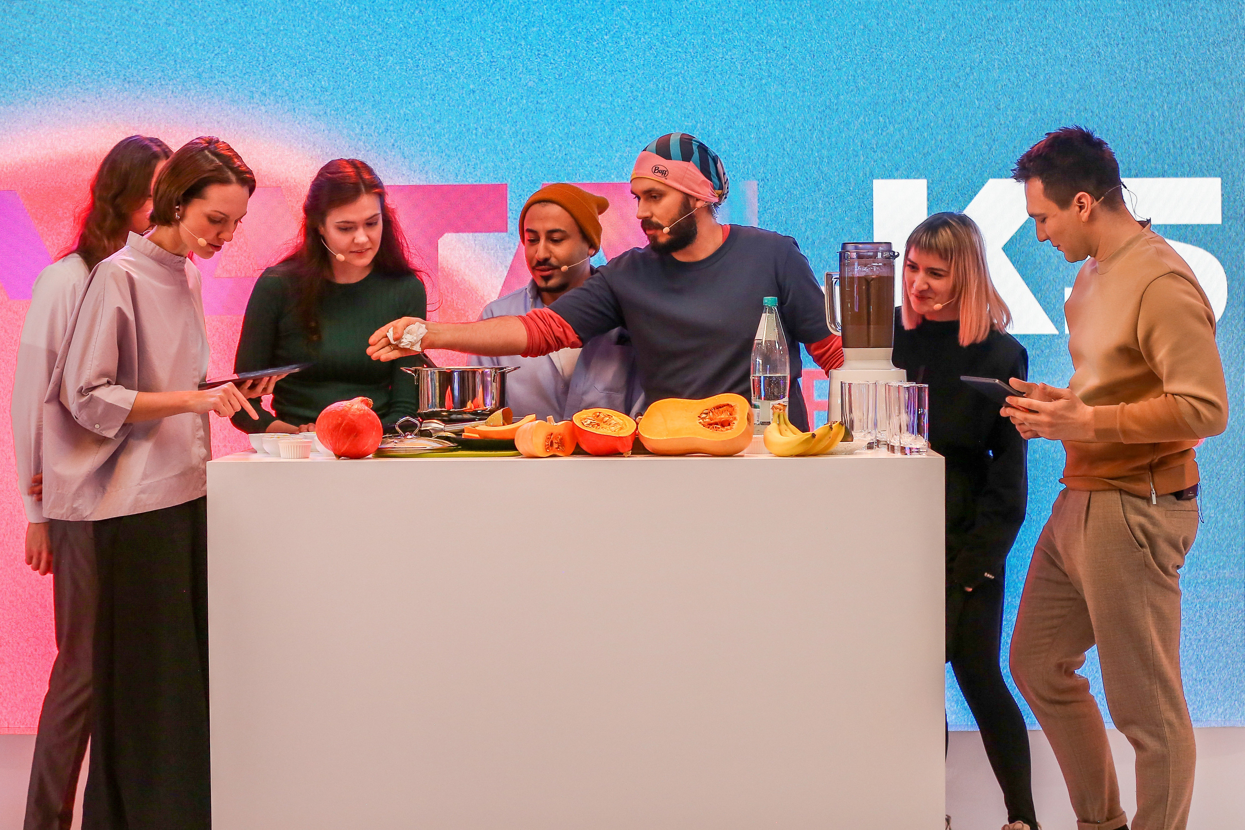 Яндекс прямой эфир. Фотограф Антон Чупринин