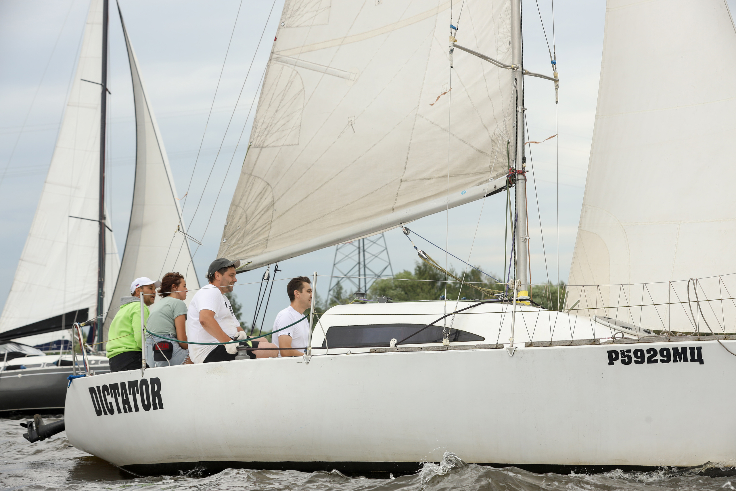 Фасадные решения — Регата. Фотограф Антон Чупринин