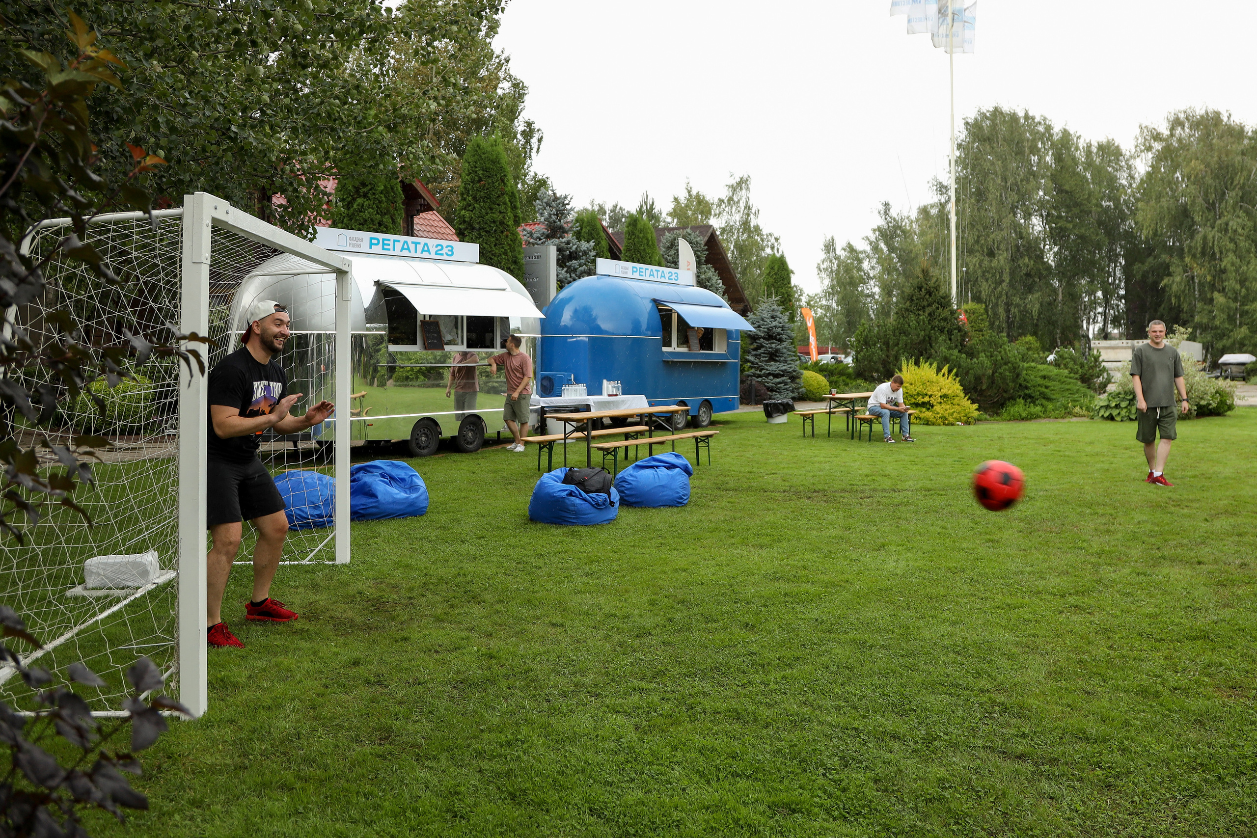 Фасадные решения — Регата. Фотограф Антон Чупринин