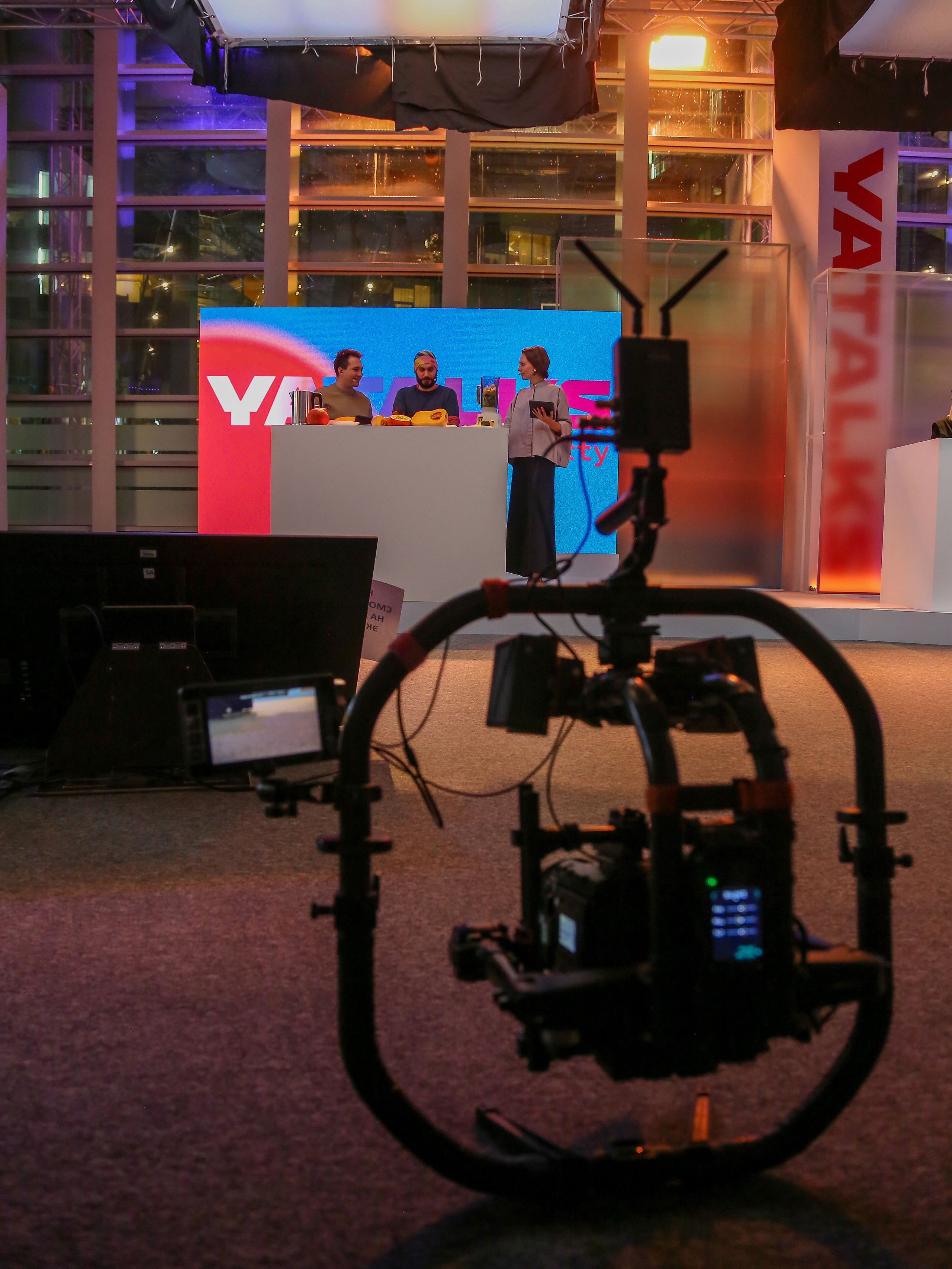 Яндекс прямой эфир. Фотограф Антон Чупринин