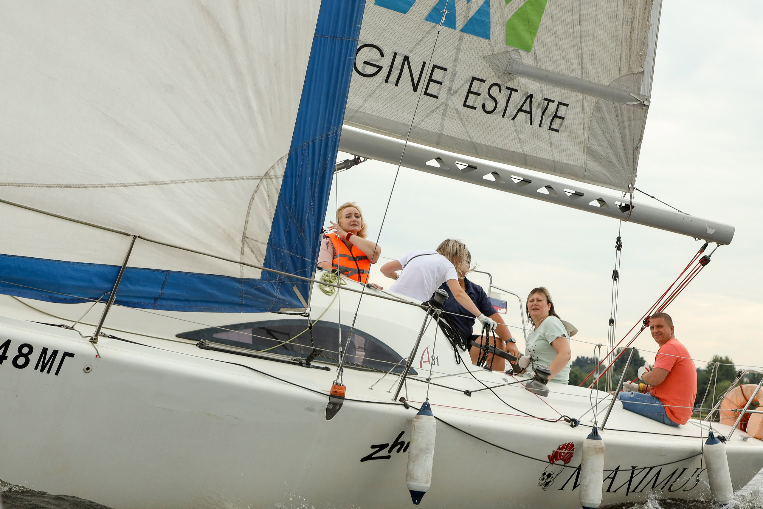 Фасадные решения — Регата. Фотограф Антон Чупринин