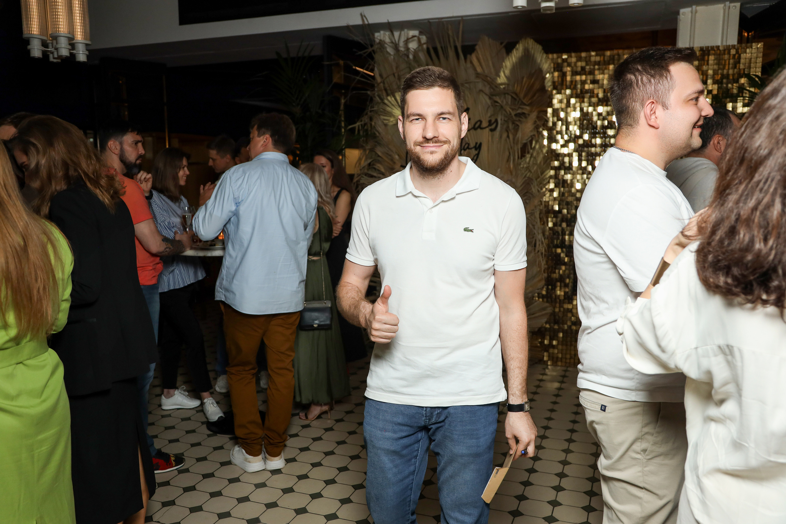 ДР Юли. Фотограф Антон Чупринин