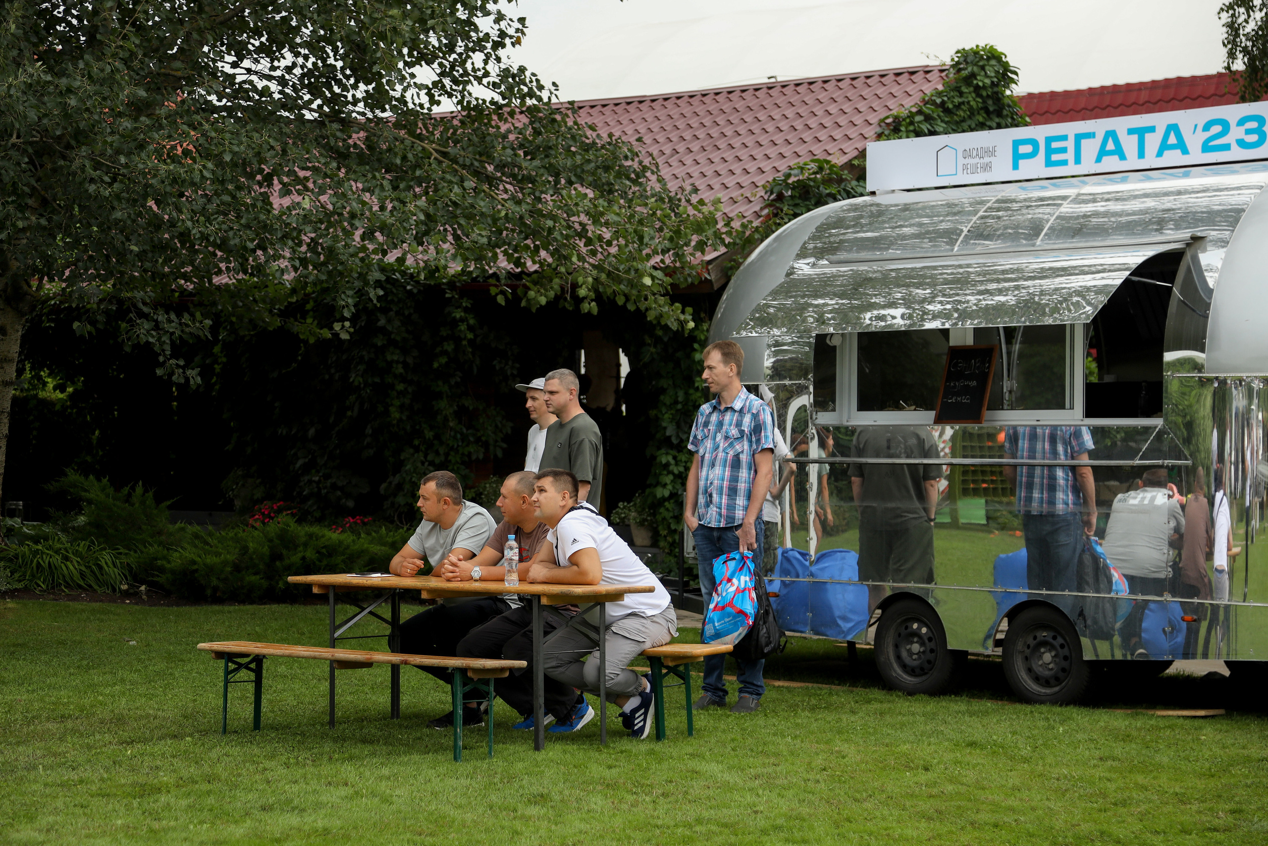 Фасадные решения — Регата. Фотограф Антон Чупринин