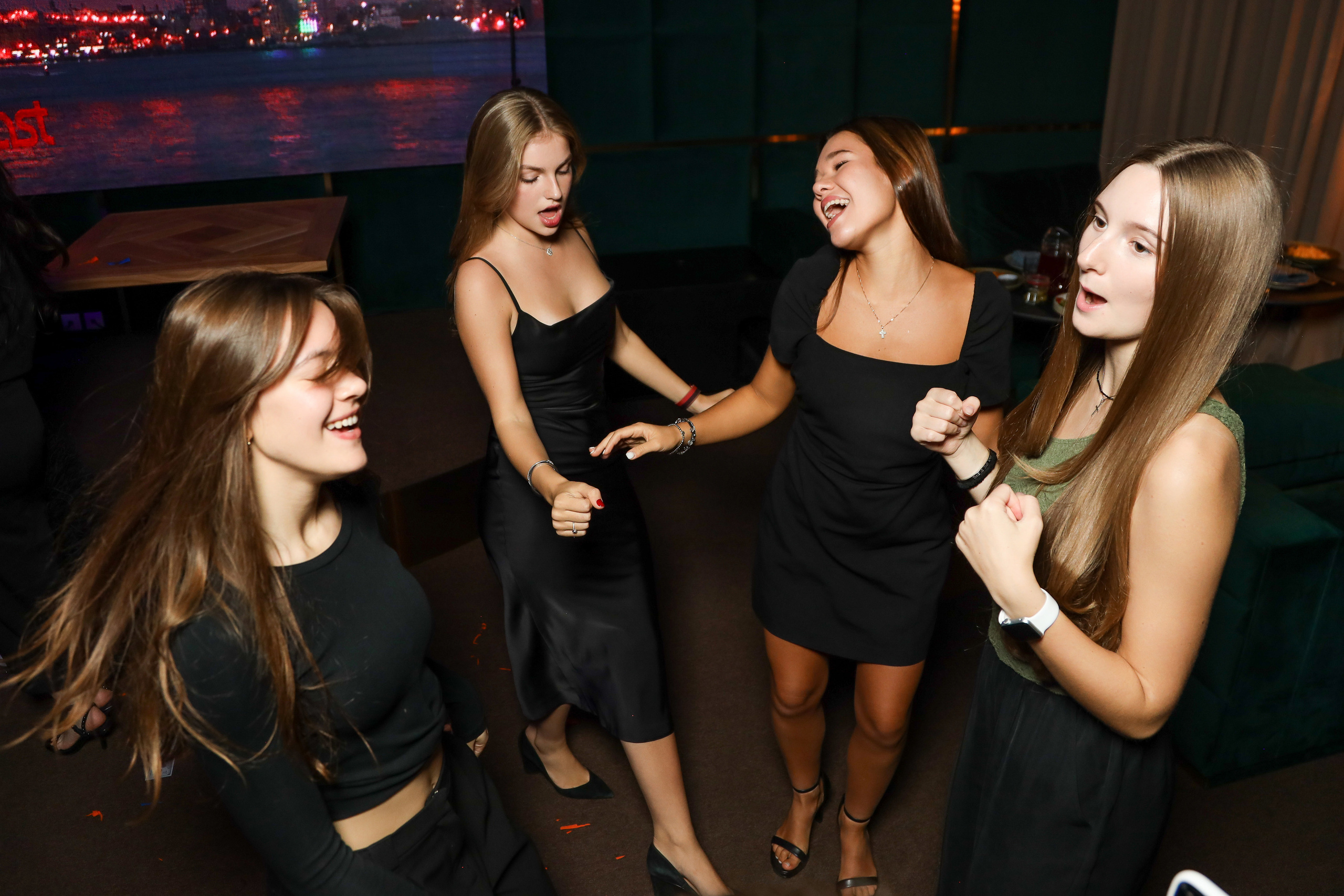 День Рождения Марии. Фотограф Антон Чупринин