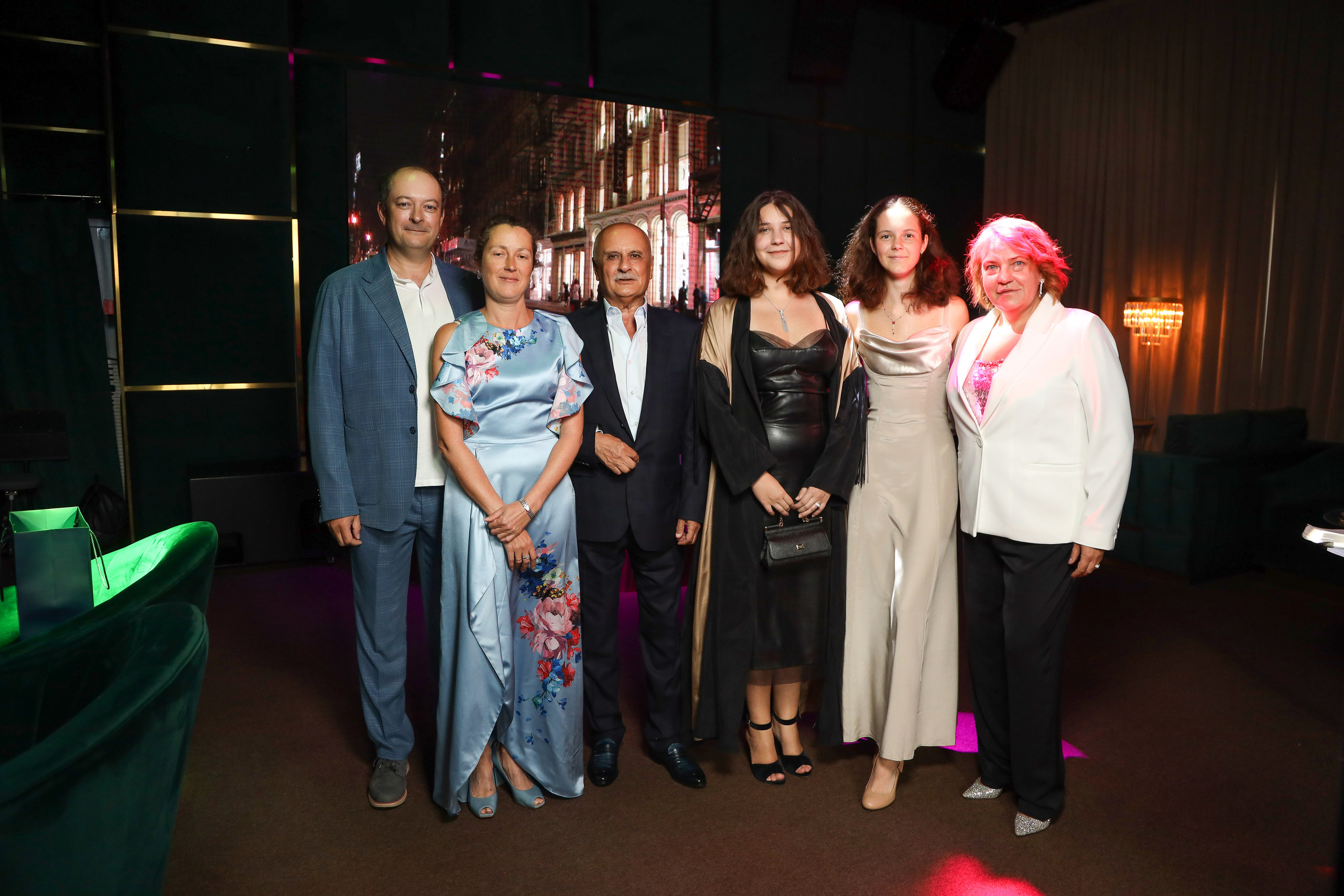 ДР Ольги. Фотограф Антон Чупринин