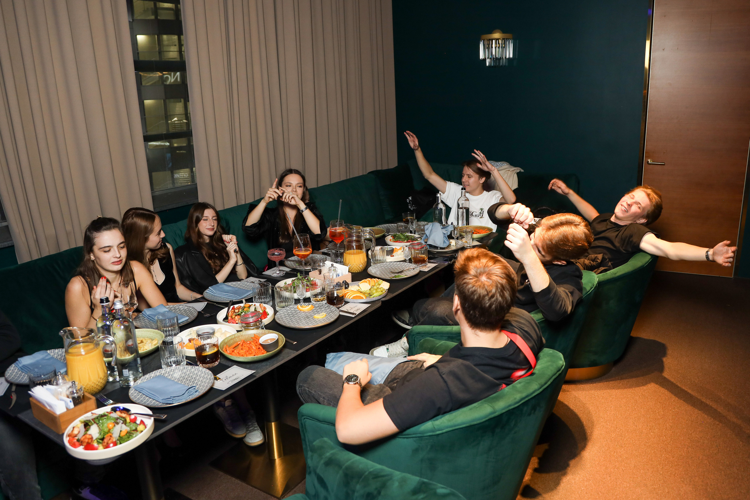 День Рождения Марии. Фотограф Антон Чупринин