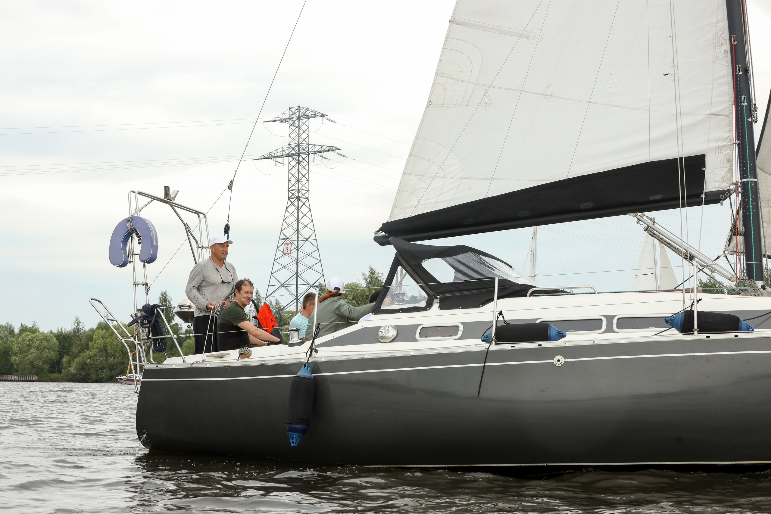 Фасадные решения — Регата. Фотограф Антон Чупринин