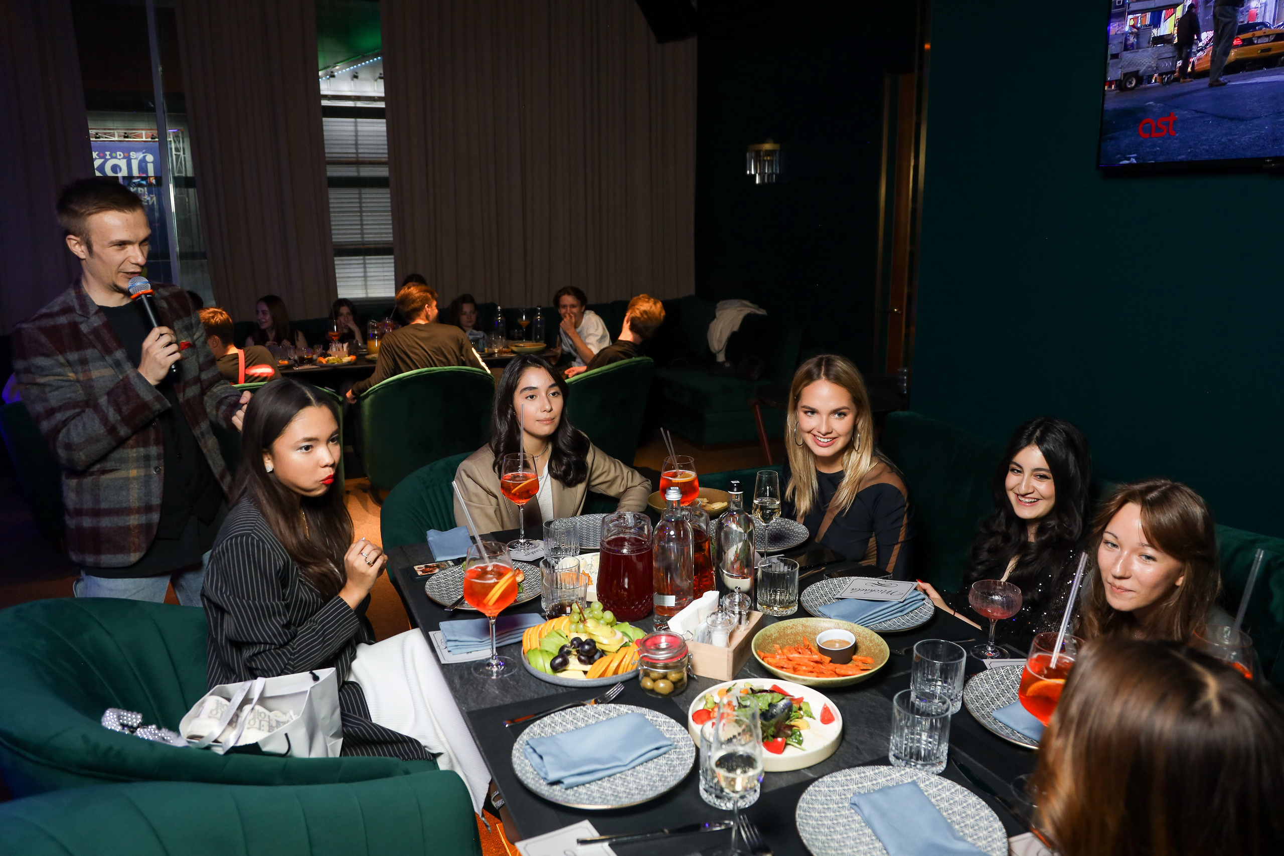 День Рождения Марии. Фотограф Антон Чупринин