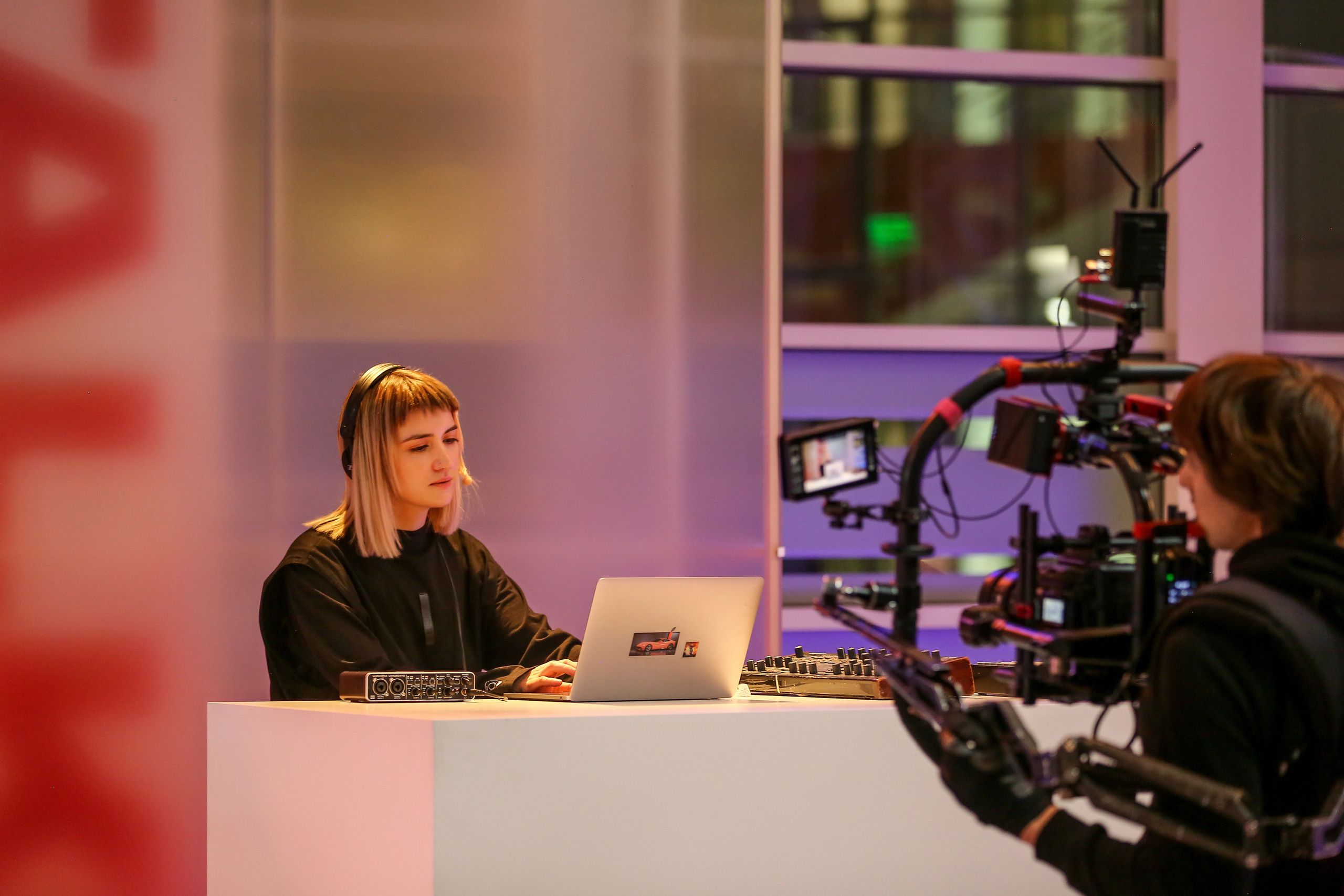 Яндекс прямой эфир. Фотограф Антон Чупринин