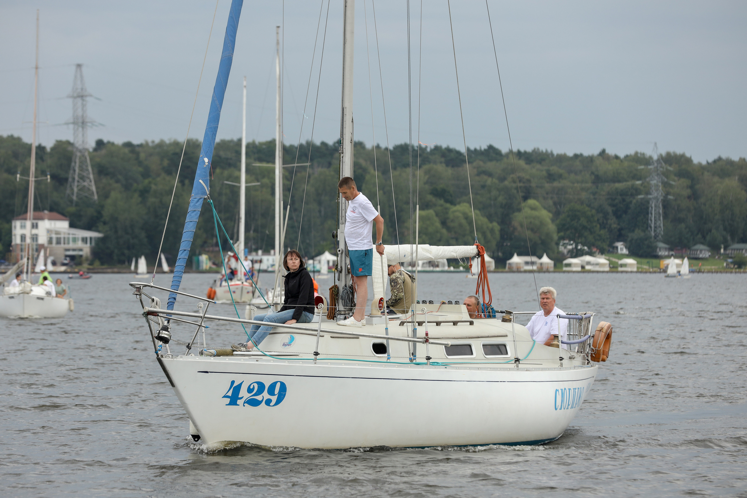 Фасадные решения — Регата. Фотограф Антон Чупринин