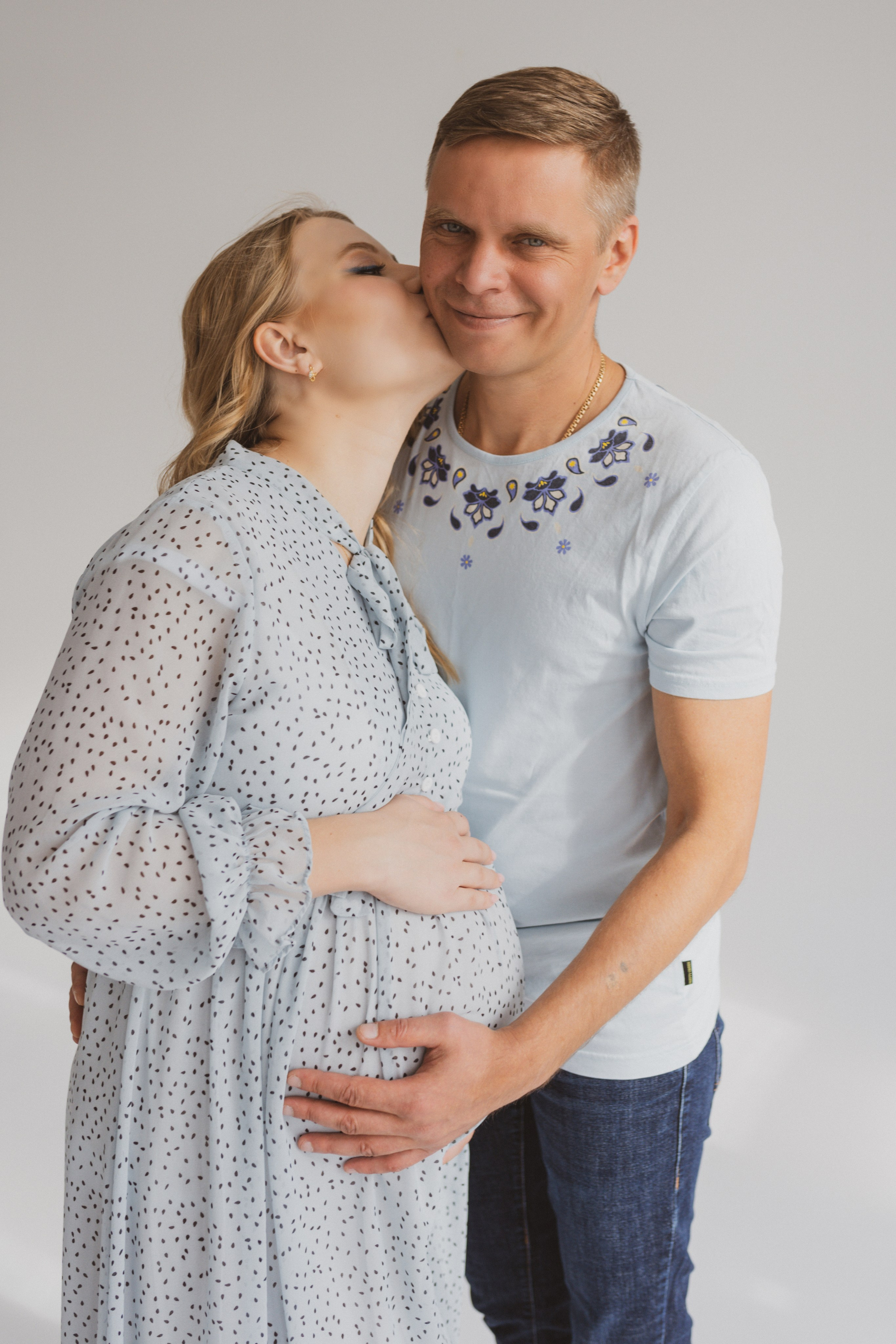 Семейная фотосессия в студии в Москве, семейный фотограф Анна Полушина. Свадебный фотограф в Москве Анна Полушина