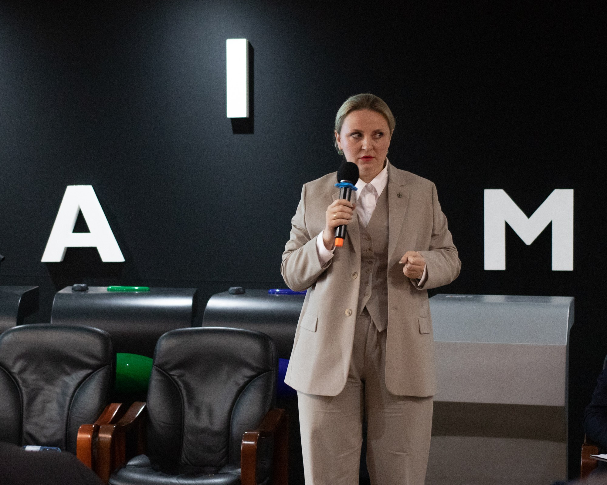 Встреча с Владиславом Даванковым и «Опора России». Репортажный, промышленный и маркетплейс-фотограф Дмитрий Чернат