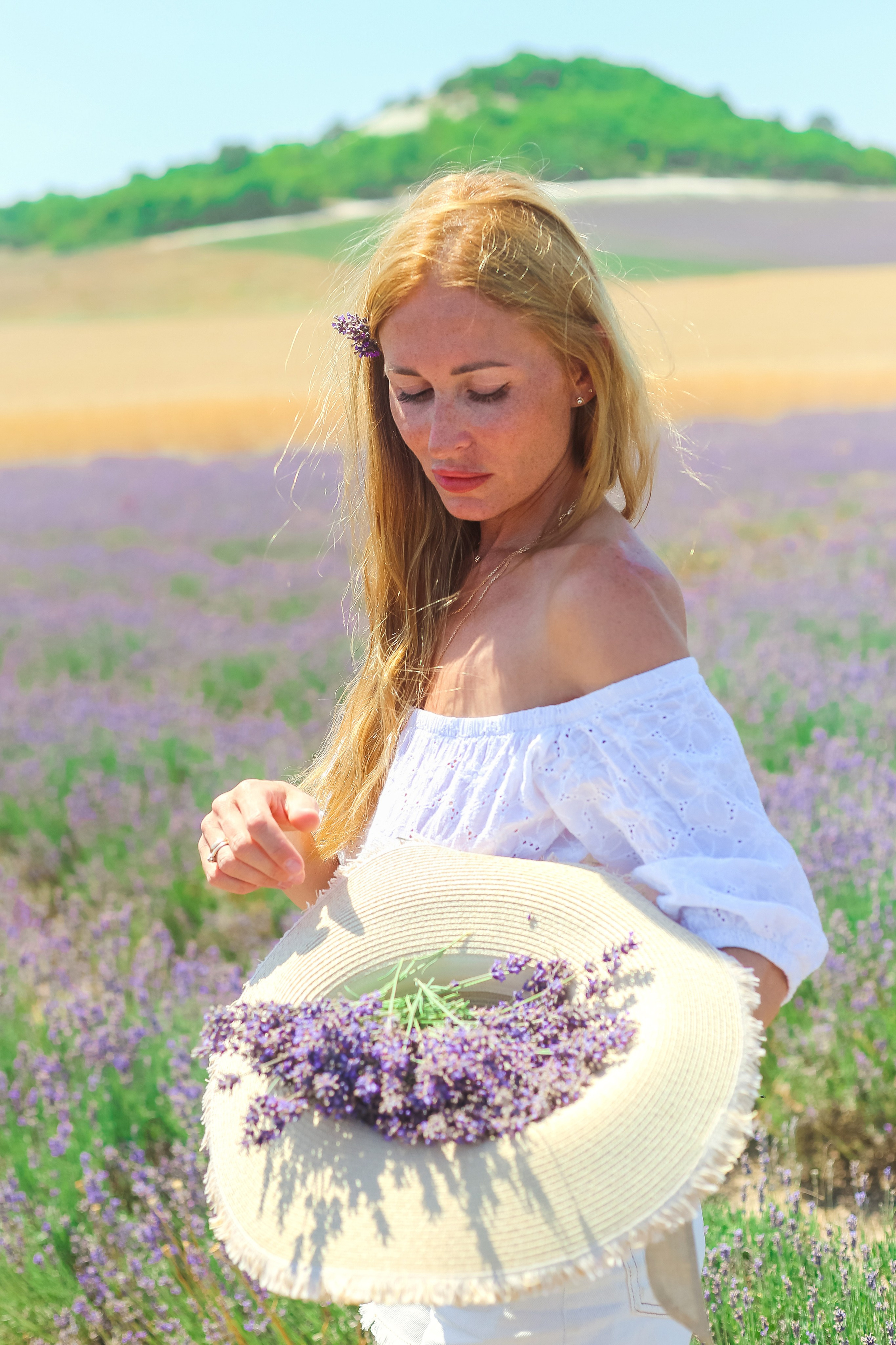 Улица & природа. Модель Москва каталожная и творческая съемка Anna Antlers