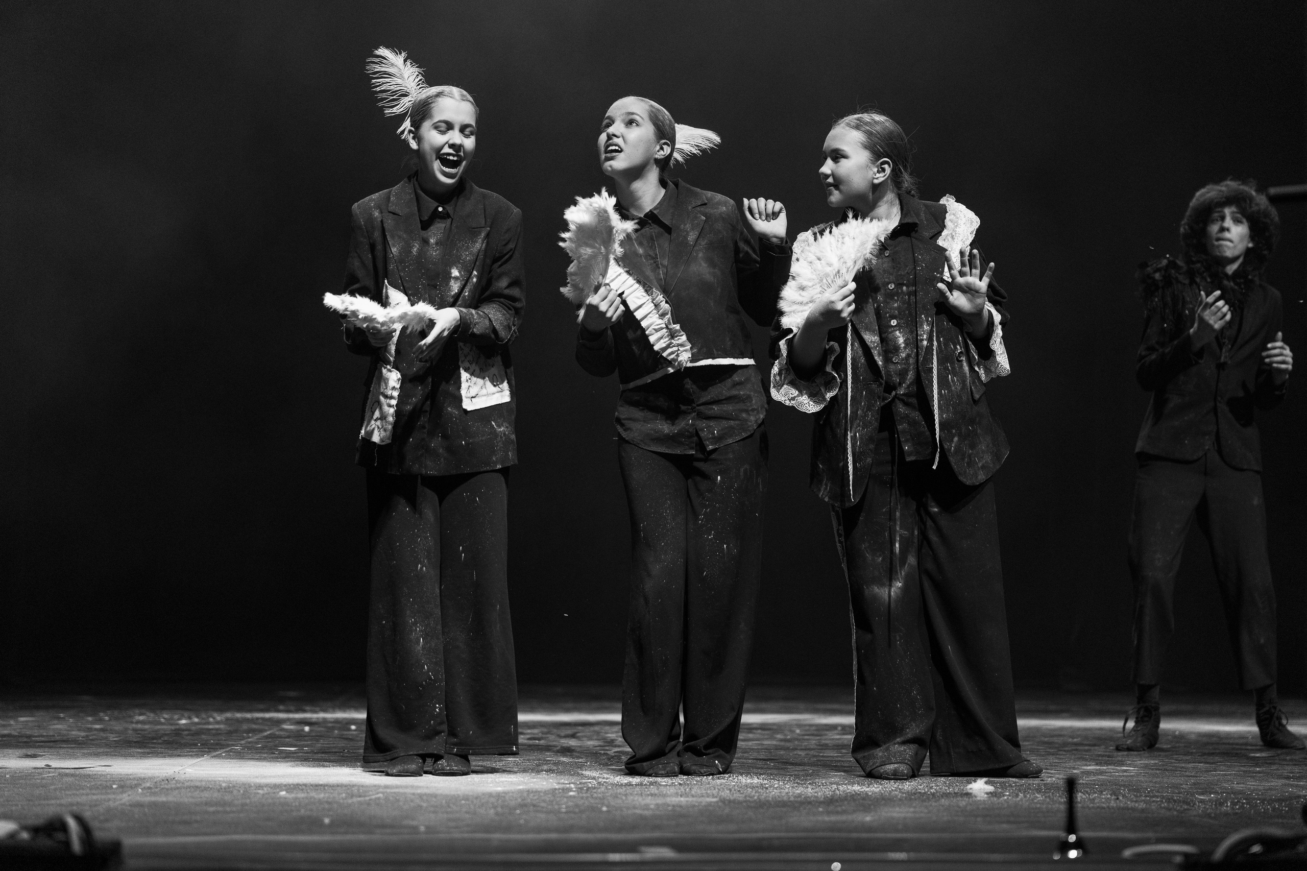 Гоголь. Зарисовки. Фотограф Сергей Ловкий