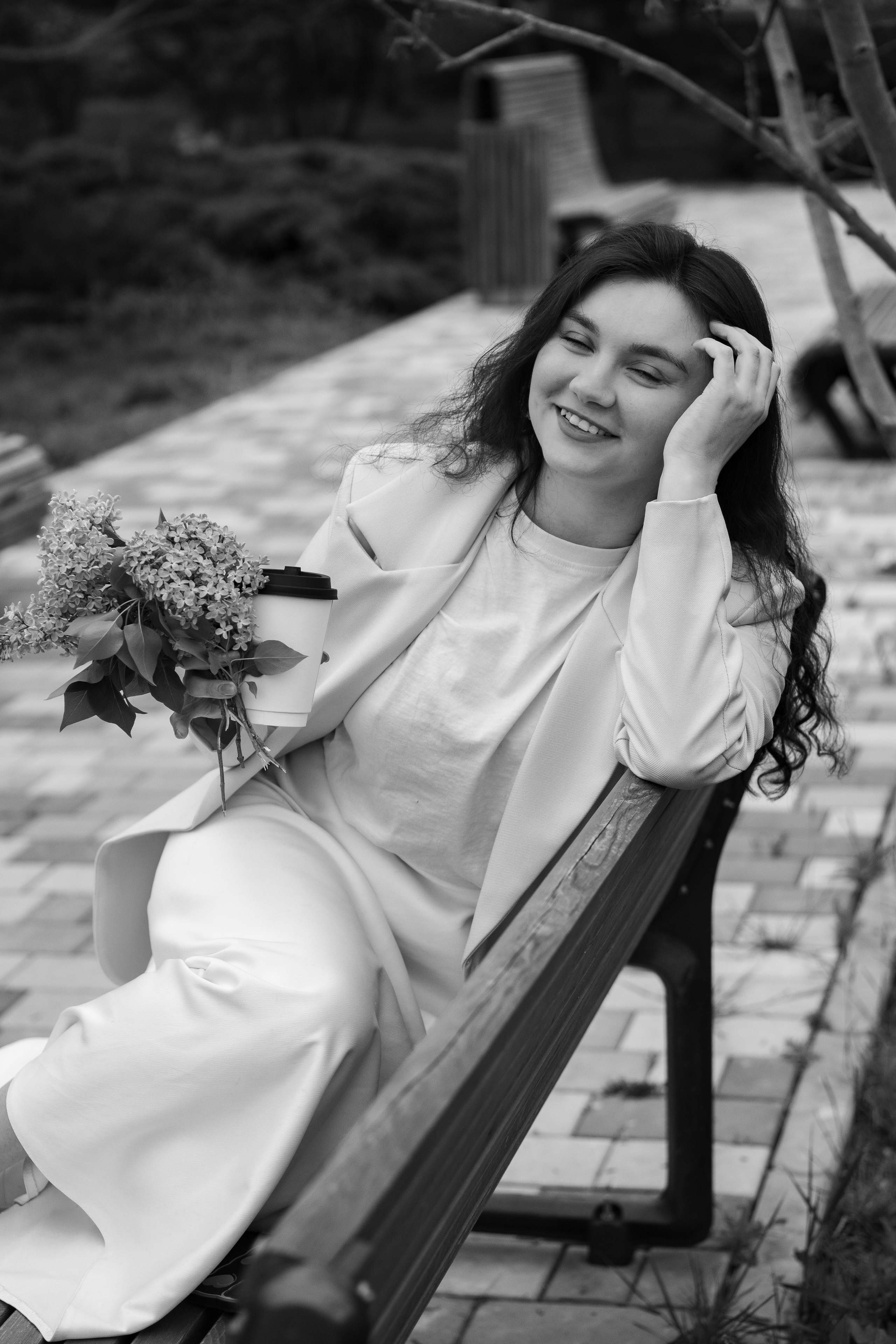 Фото-прогулка в цветущей сирени. Я Света, портретный и семейный фотограф в г. Анапа