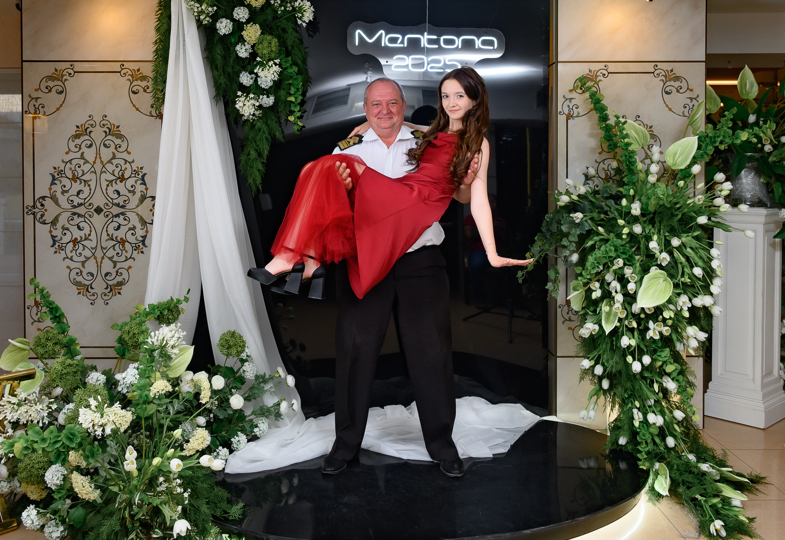 Выпускной 11 кл 2025. Семейный и детский фотограф в Новороссийске Лебедева Елена