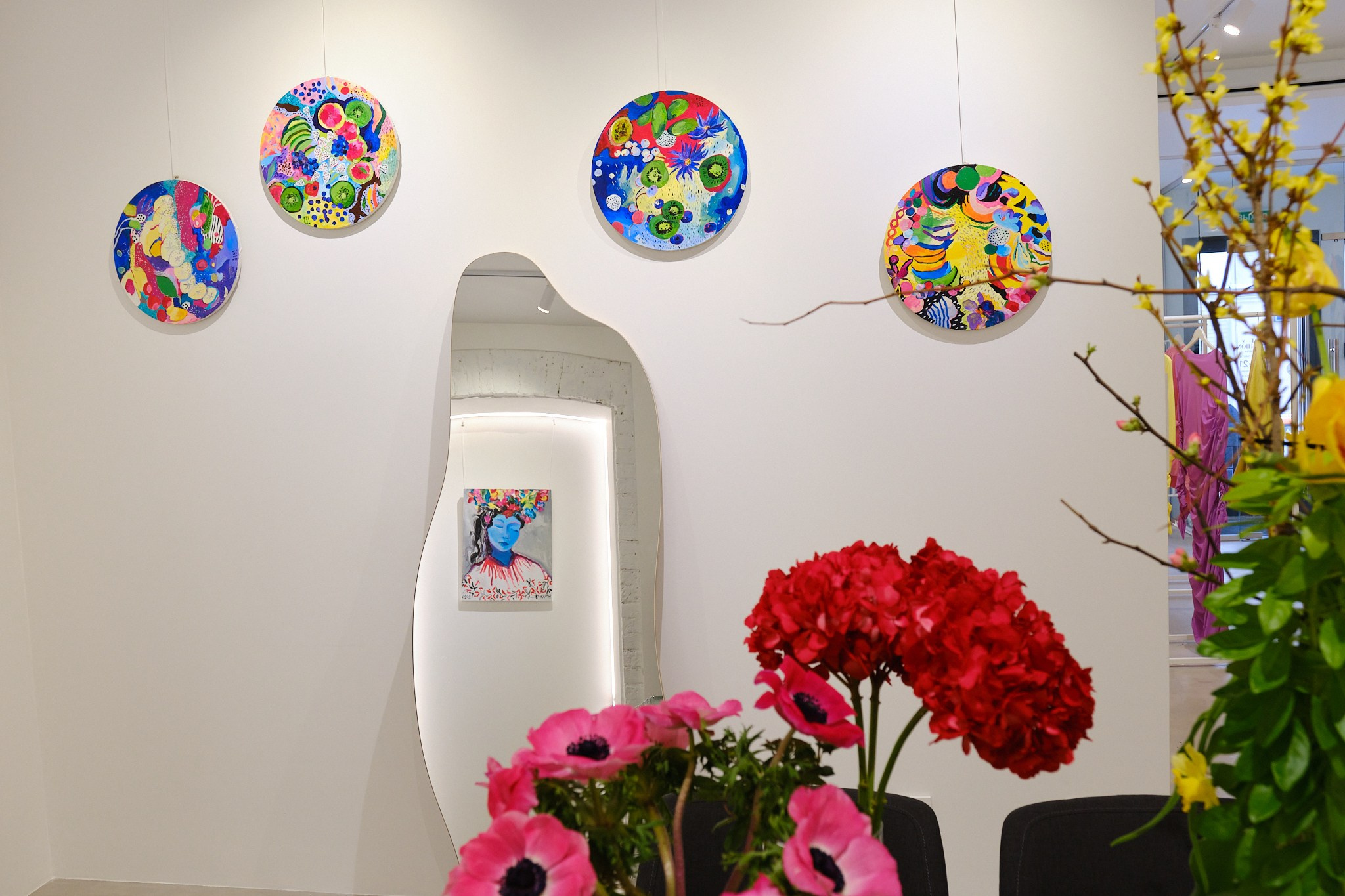 Открытие выставки Ники Черняевой в Art x Fashion «Мой маленький сад». Портретный и репортажный фотограф в Москве Острикова Анастасия