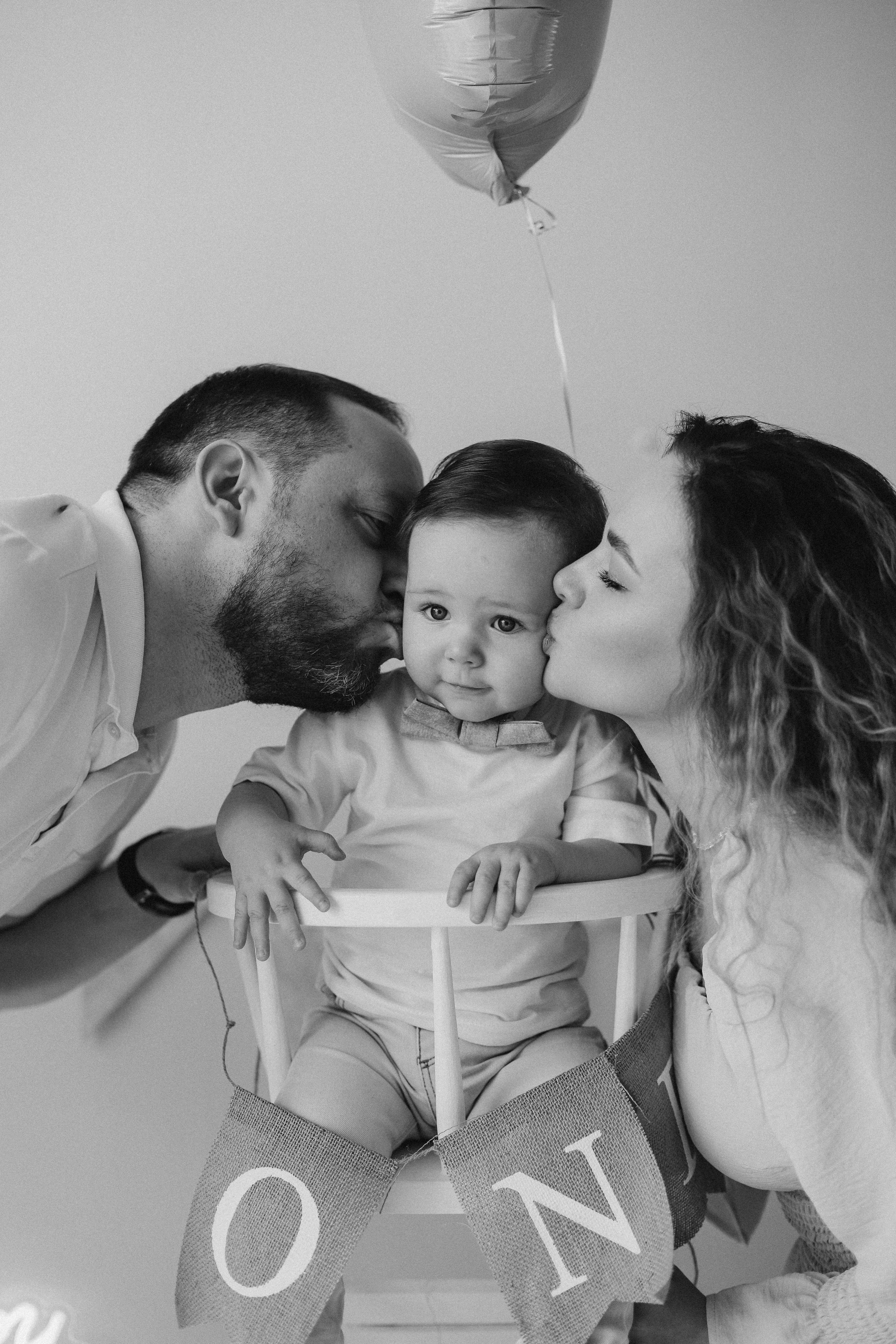 Тимофею 1 год. Фотограф в Алматы и Москве Даша Пушкина