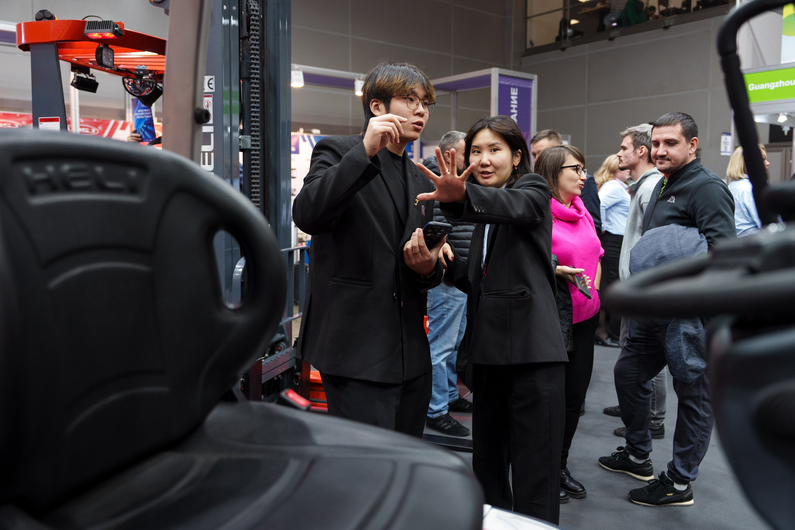 HELI. Стенд в Крокус Экспо. Фотограф Саша Блюз