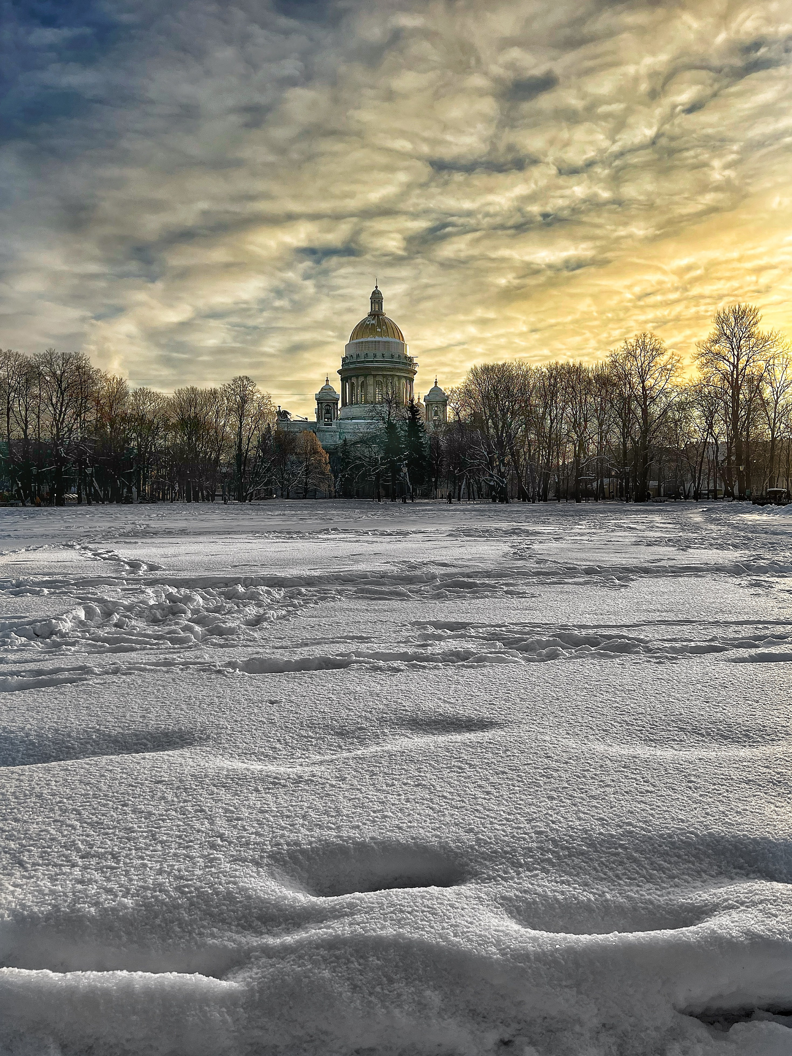 Снято на телефон. Фотография, ретушь, сканирование, восстановление старых фото, интерьерная съёмка, студия. Данилов Александр, Москва