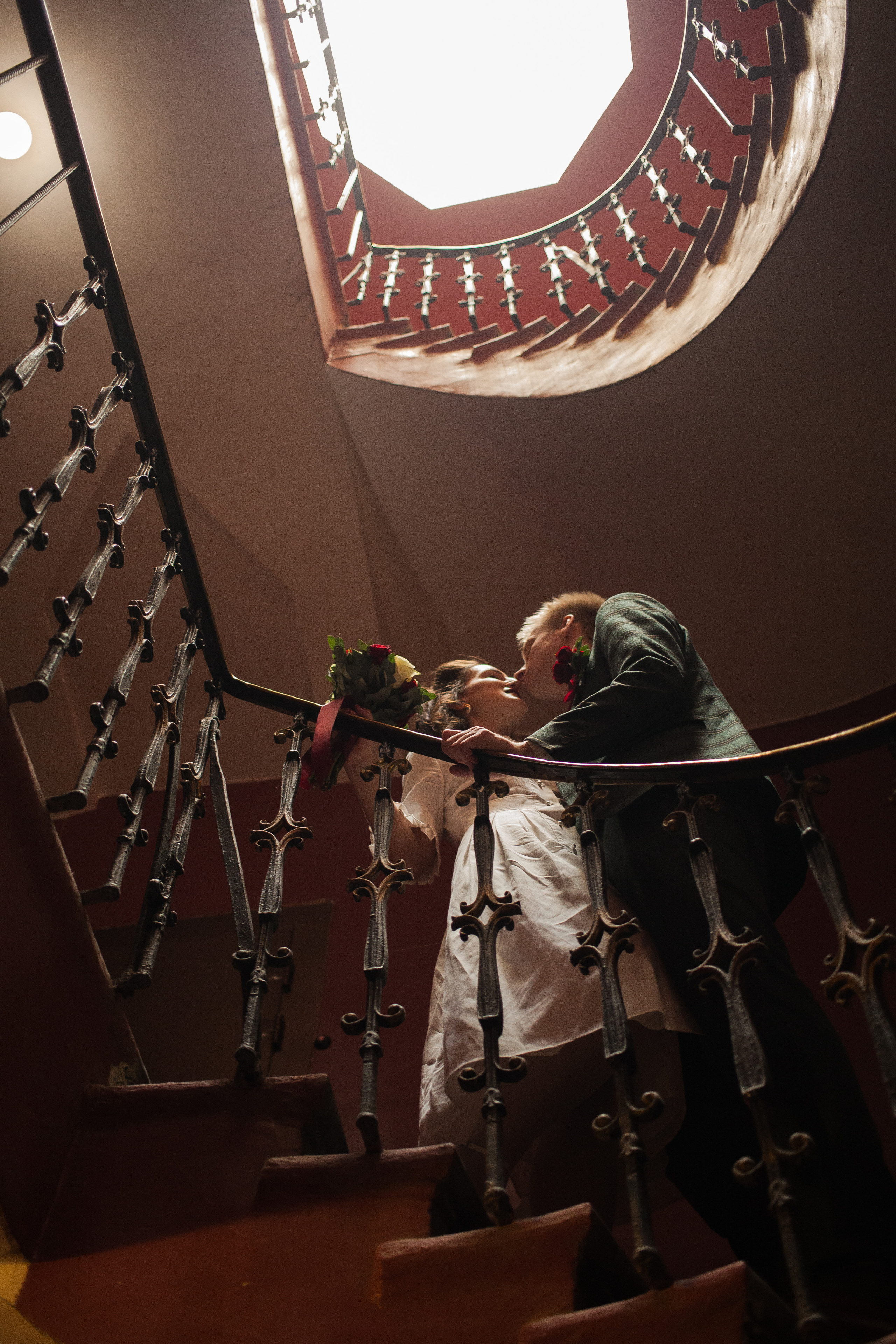 Alexa and Dmitry street wedding. Darin the photographer