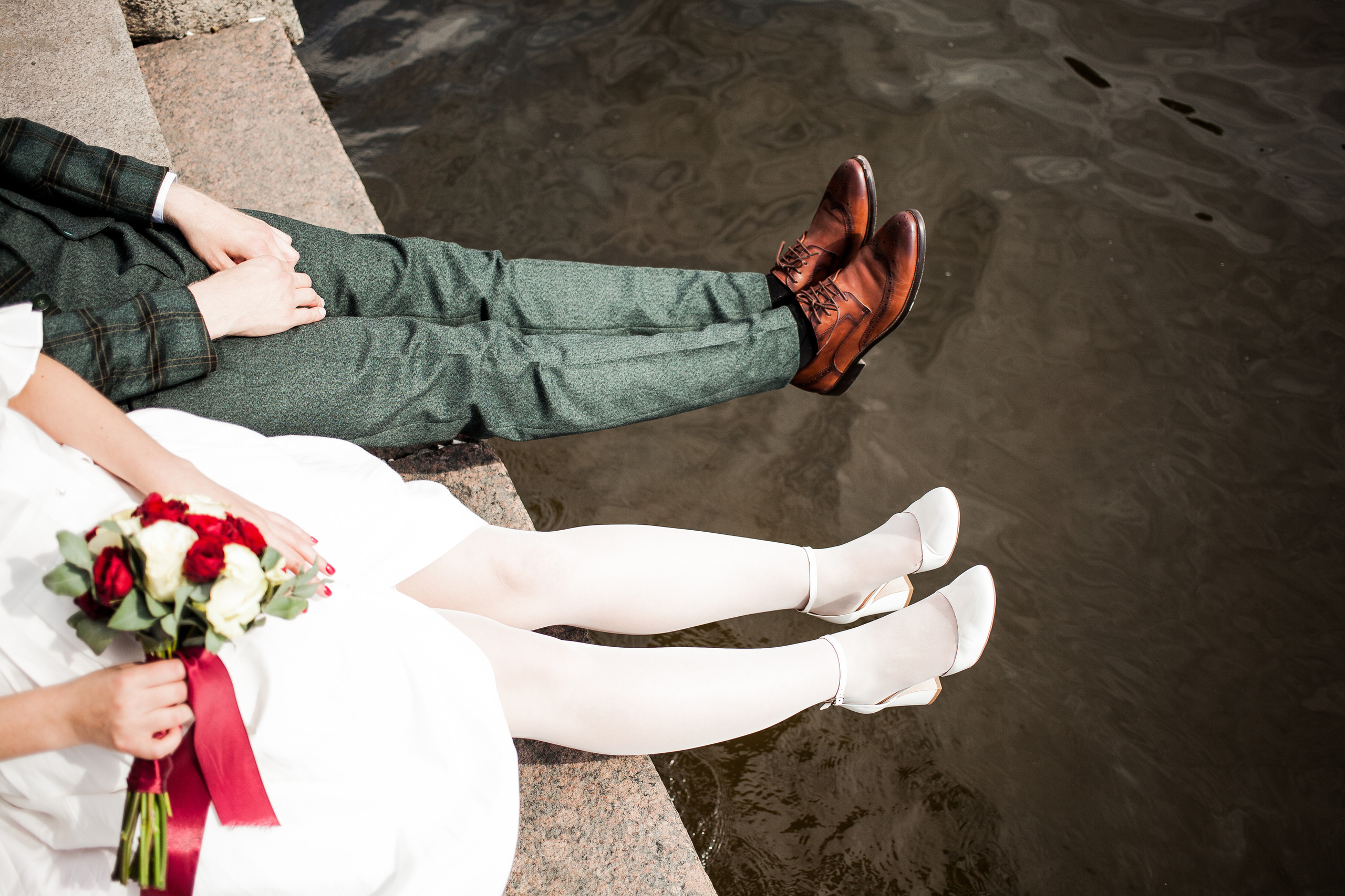 Alexa and Dmitry street wedding. Darin the photographer