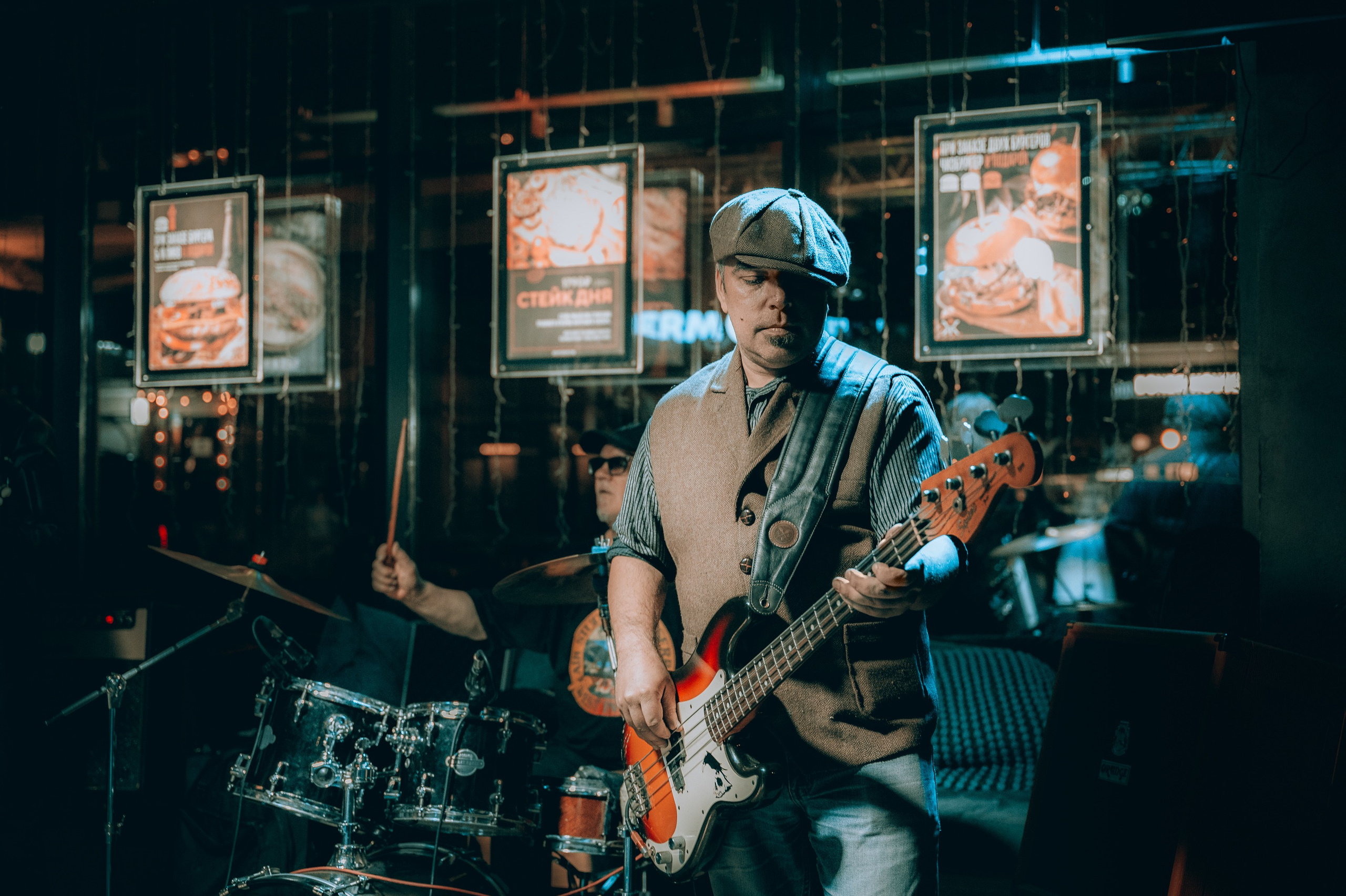 Андрей Храмов Бэнд «Классика зарубежного рока» (26.09.2025, ресторан Жаровня). Photographer in Moscow Anna Chistiakova