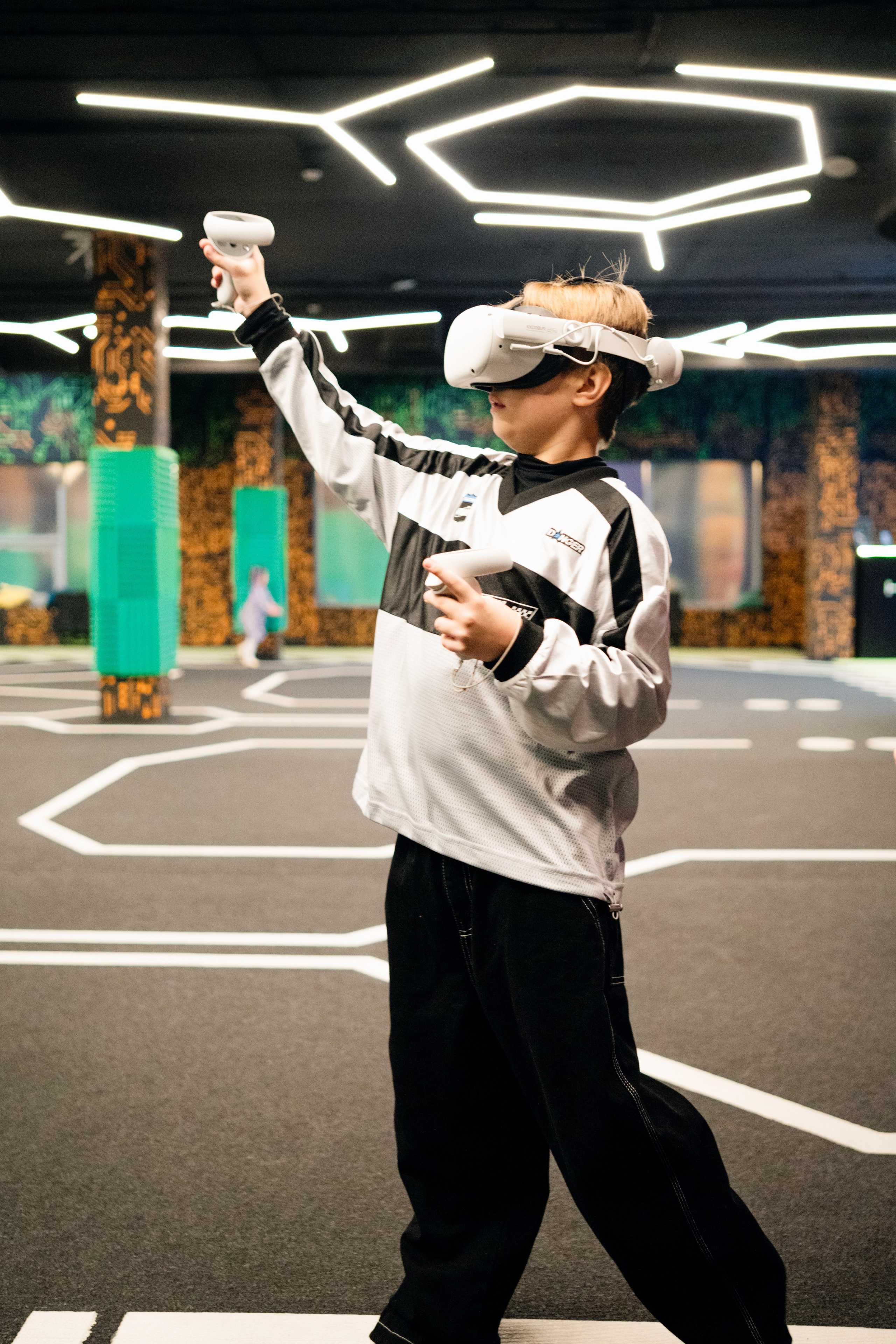 VR (November-December 2024). Felixtones