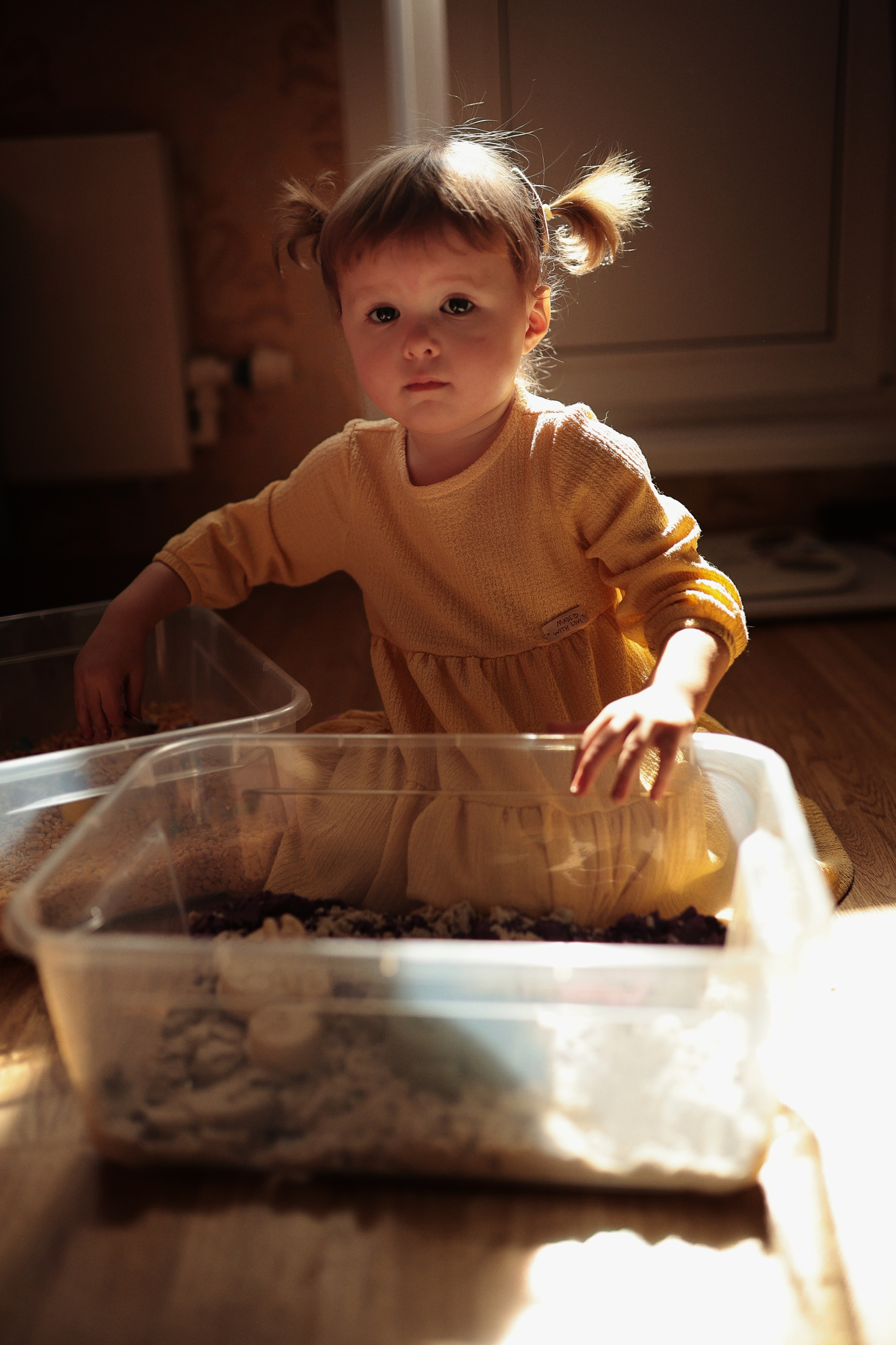 Домашняя фотосессия Лёши, Саши и малышки Иларии. Семейный фотограф в Москве и Люберцах Юлия Гуськова
