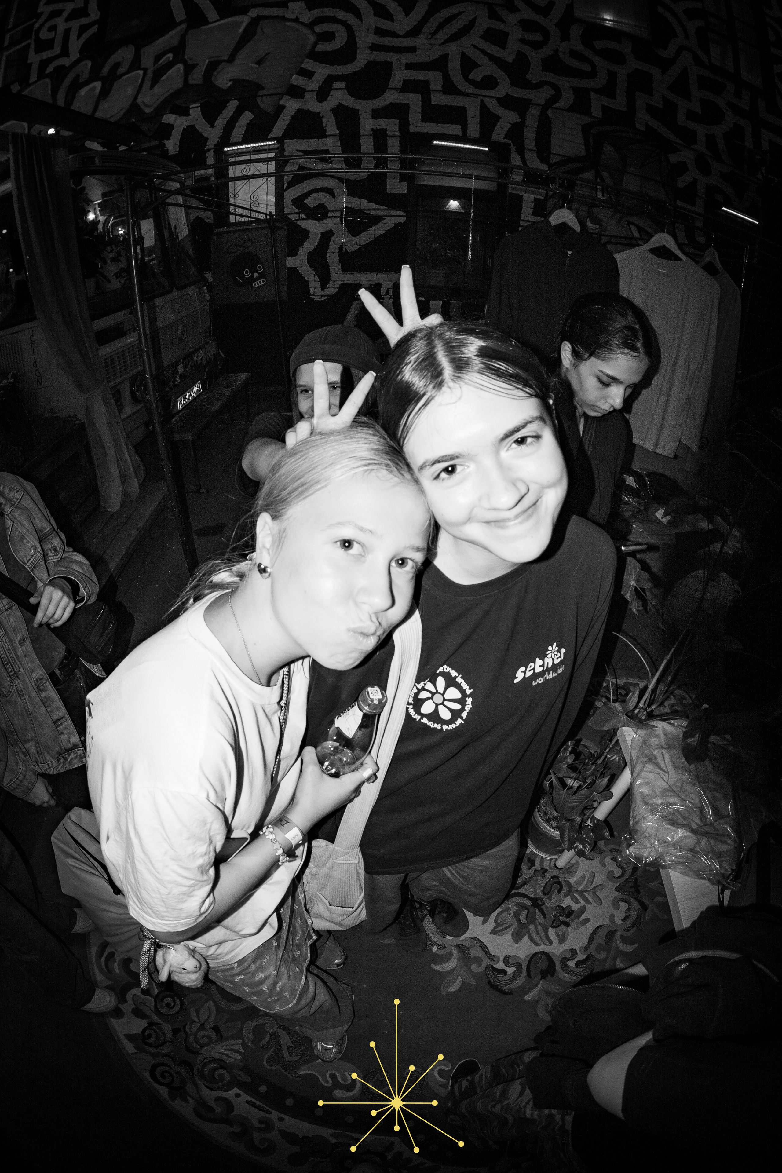 БЫТИЕ ФЕСТИВАЛЬ 24-25/07 (@youlovebu). Соня бу тебя сфоткала