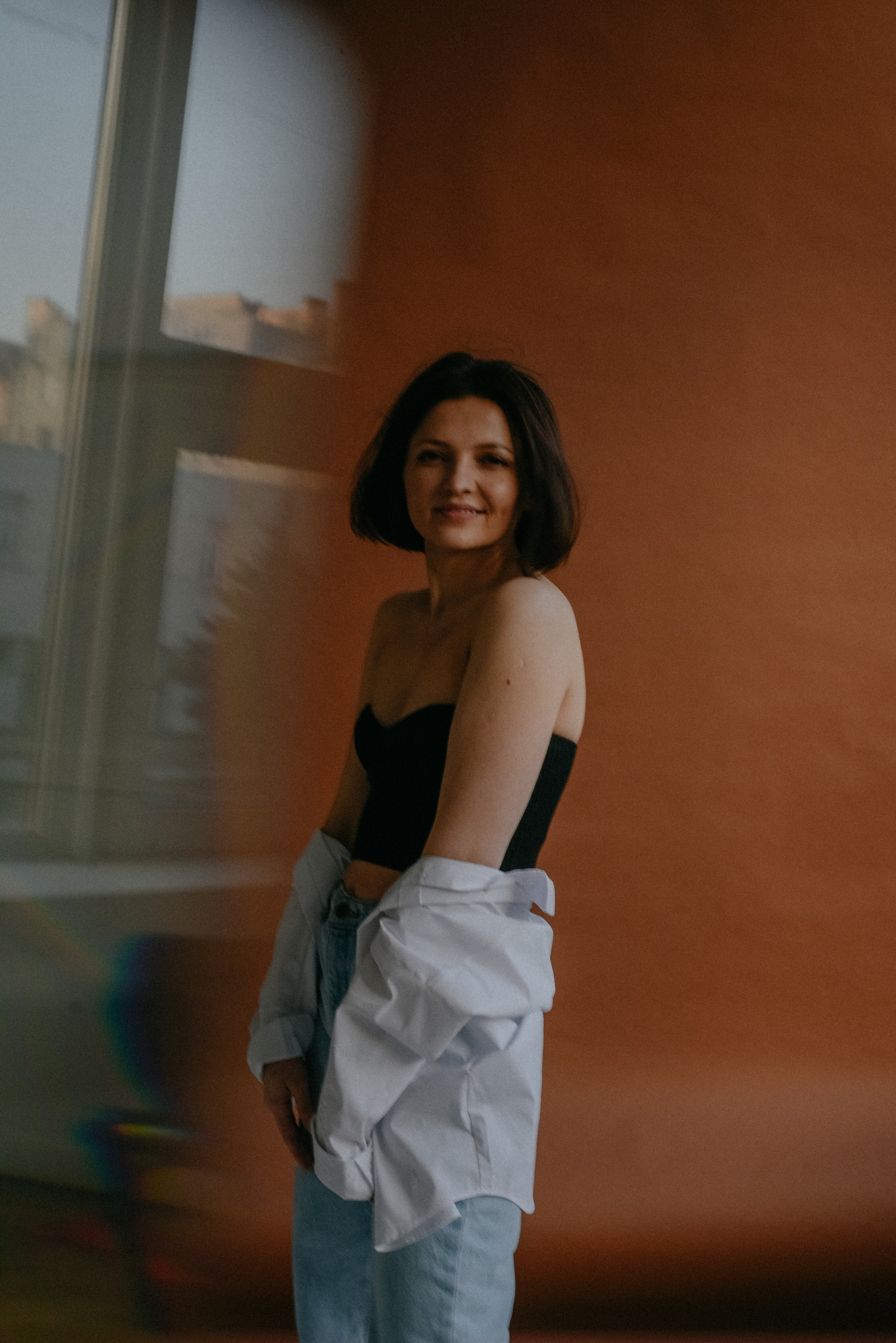 девушка в студи женская фотосессия в студии женская съемка