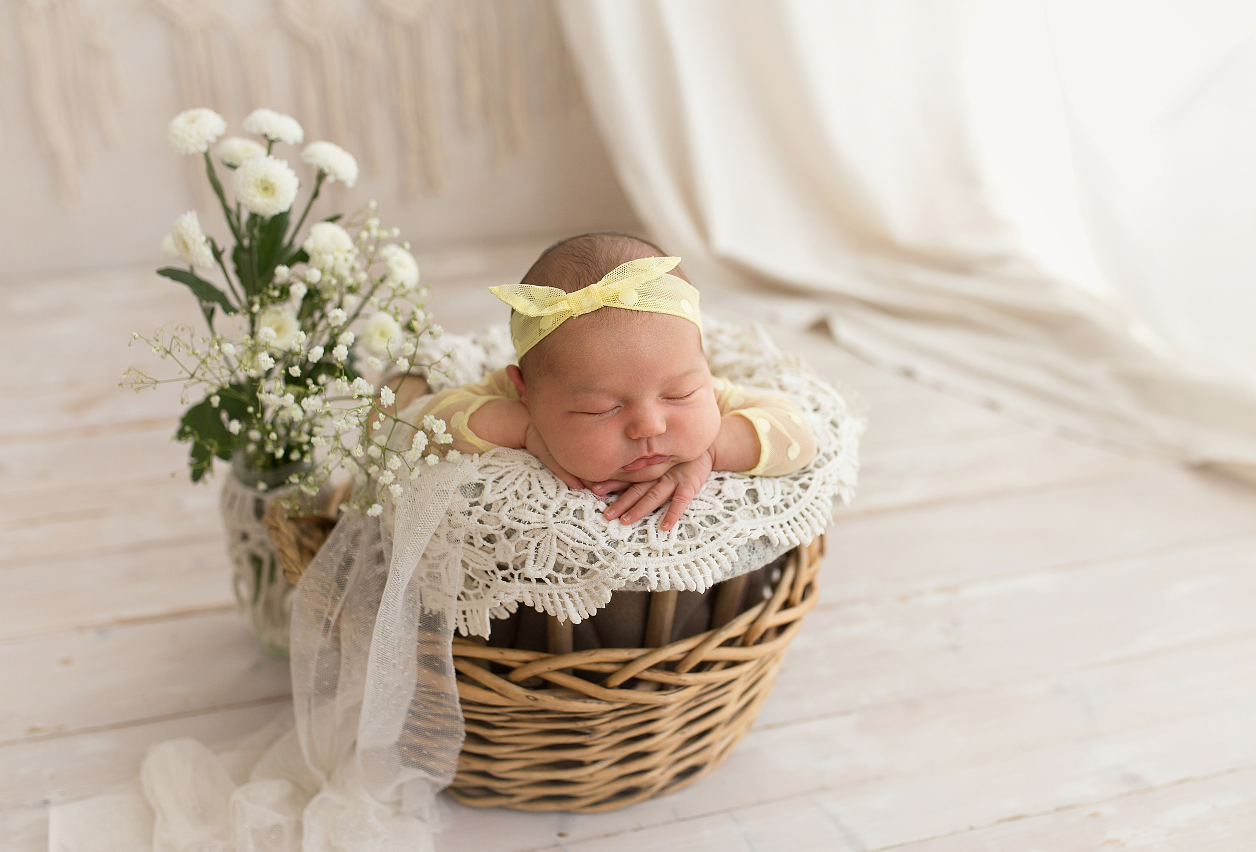 Фотосессия новорождённого. Фотограф новорождённых малышей и детский фотограф В Казани Лана Максим