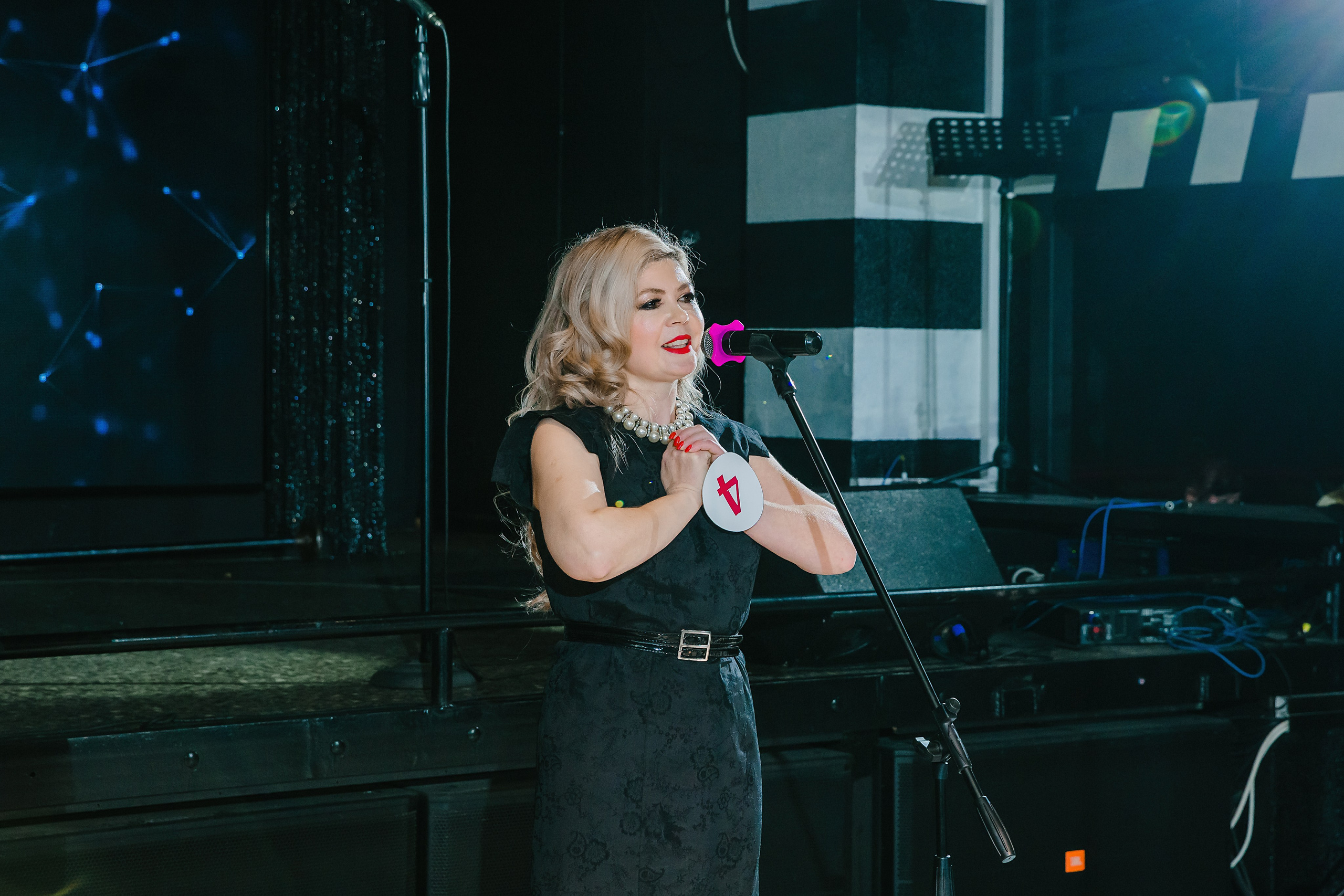 Шоу Талантов Миссис Бурятия. Фотограф и видеограф в Улан-Удэ: Аюна Габагуева и Артём Шаханов