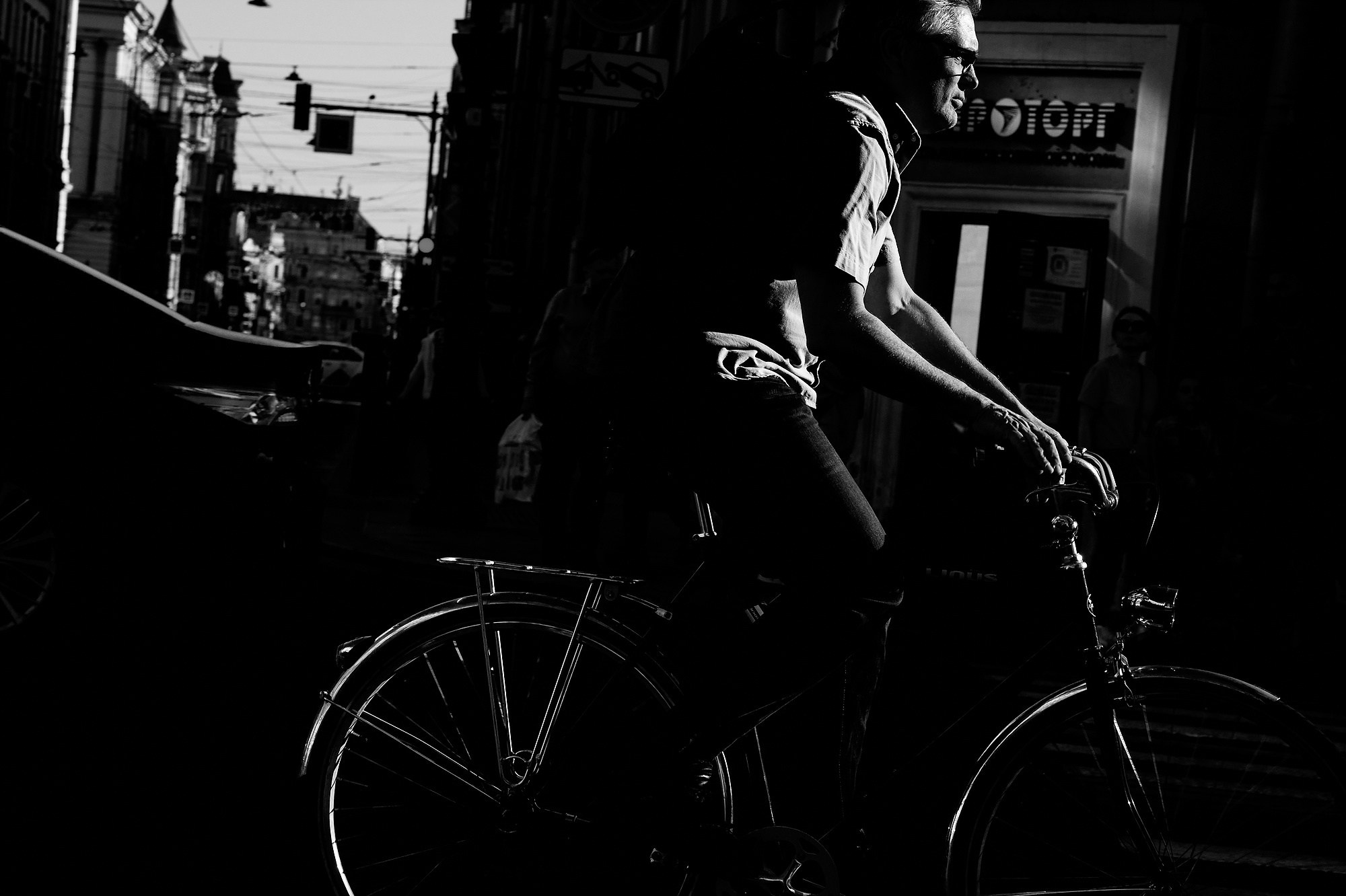 Уличная и жанровая фотография | Виктор Молодцов. Промышленная и репортажная фотография