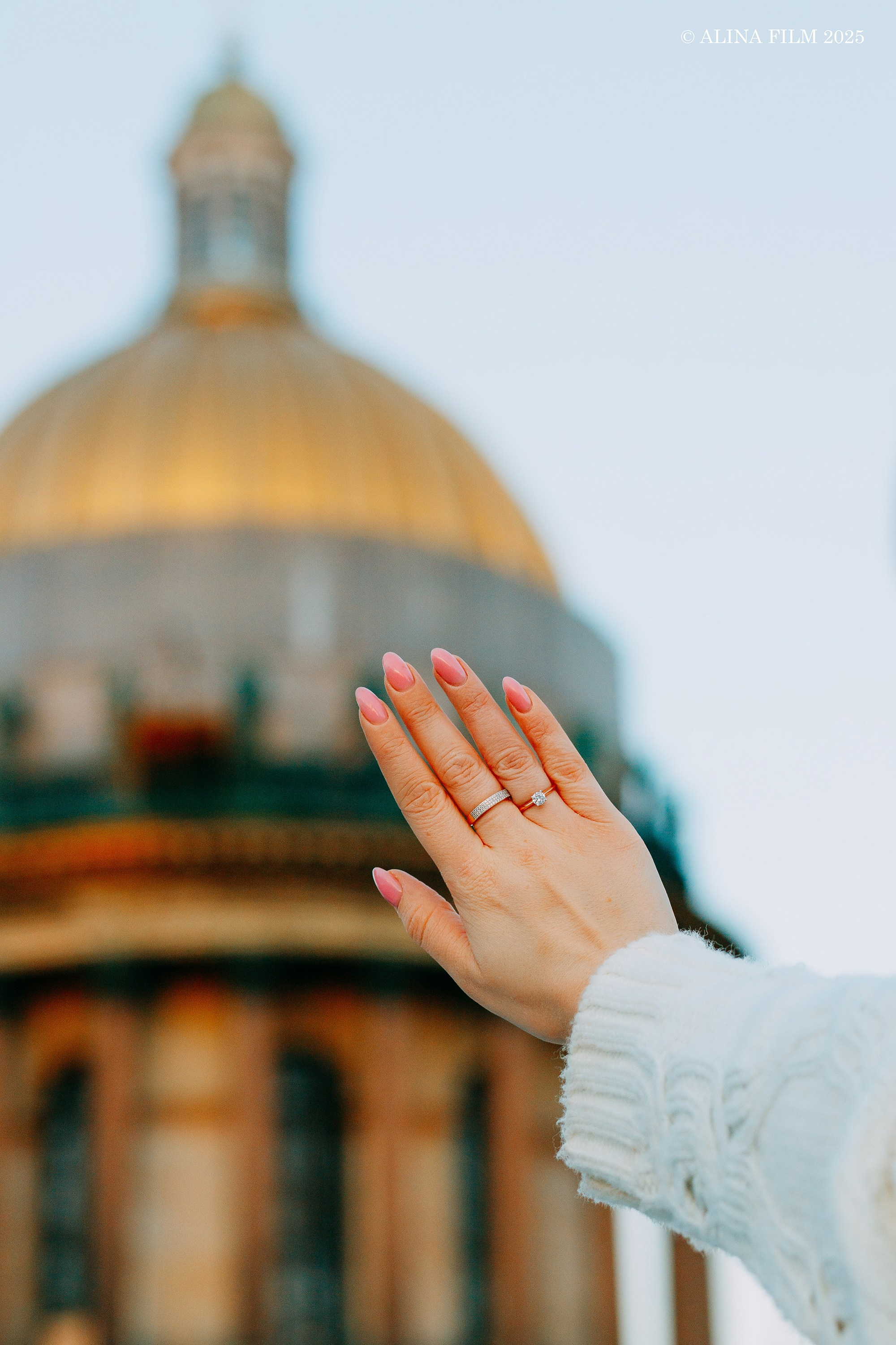 Лавстори на крыше у Исаакия. Фотограф в Санкт-Петербурге Alina Film