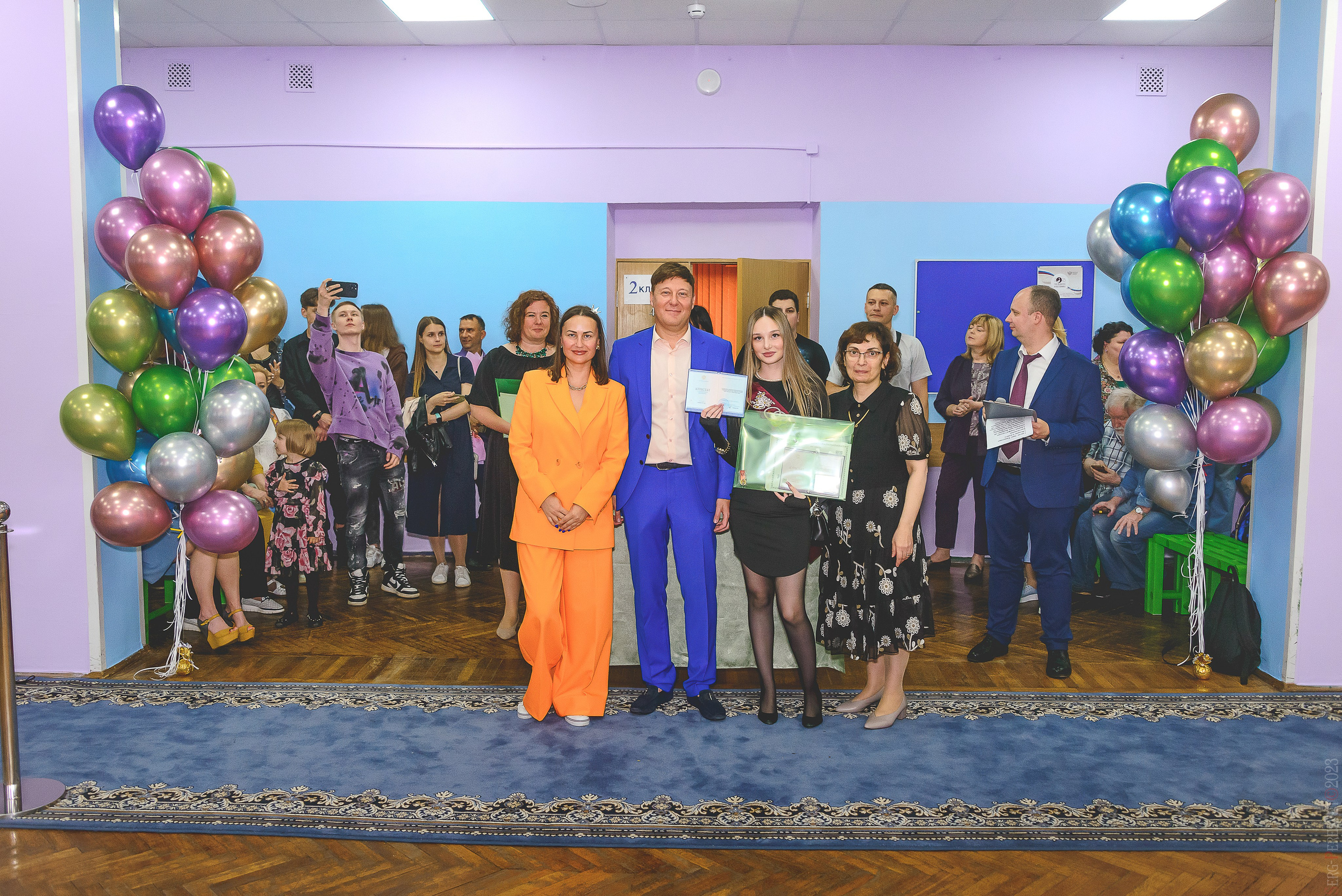 Выпускной 11 класс. Ваш фотограф на праздник в Москве, Раменском, Жуковском, Люберцах