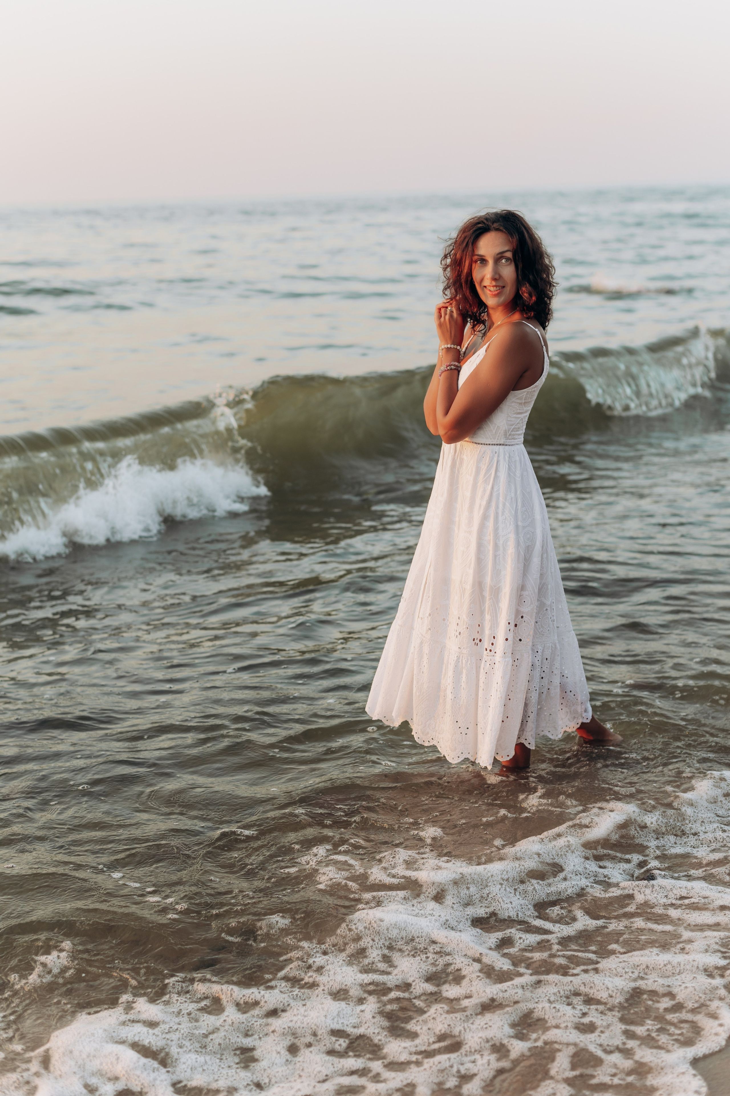 Подруги Пионеский Сосновый бор закат. Фотограф в Калининграде свадебная фотография, репортажная, фотосессии