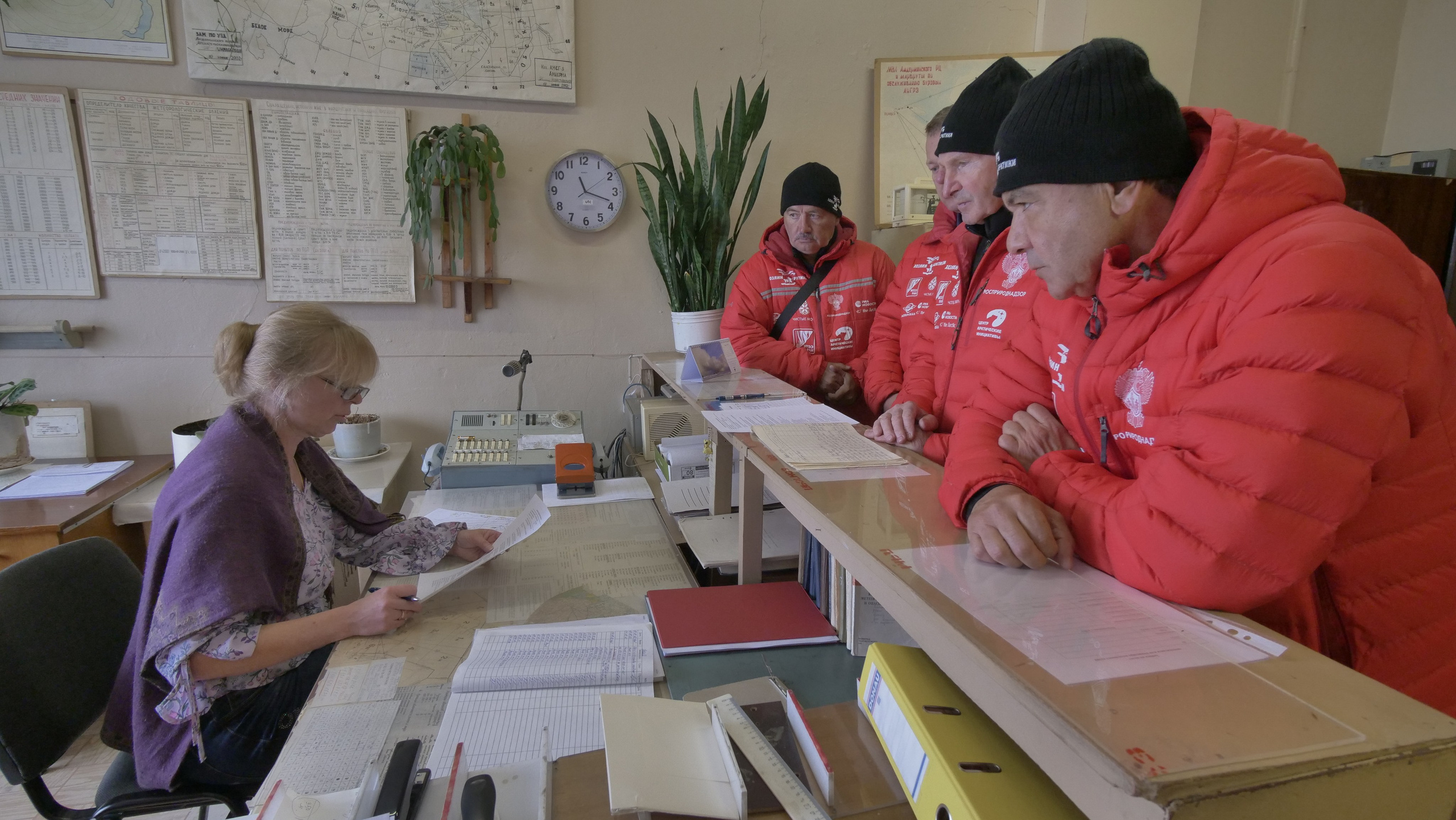 Амдерма — наука (2020 г.). Фотоальбом показывающий увлекательный мир авиации и мир медведей Андрея Иванова