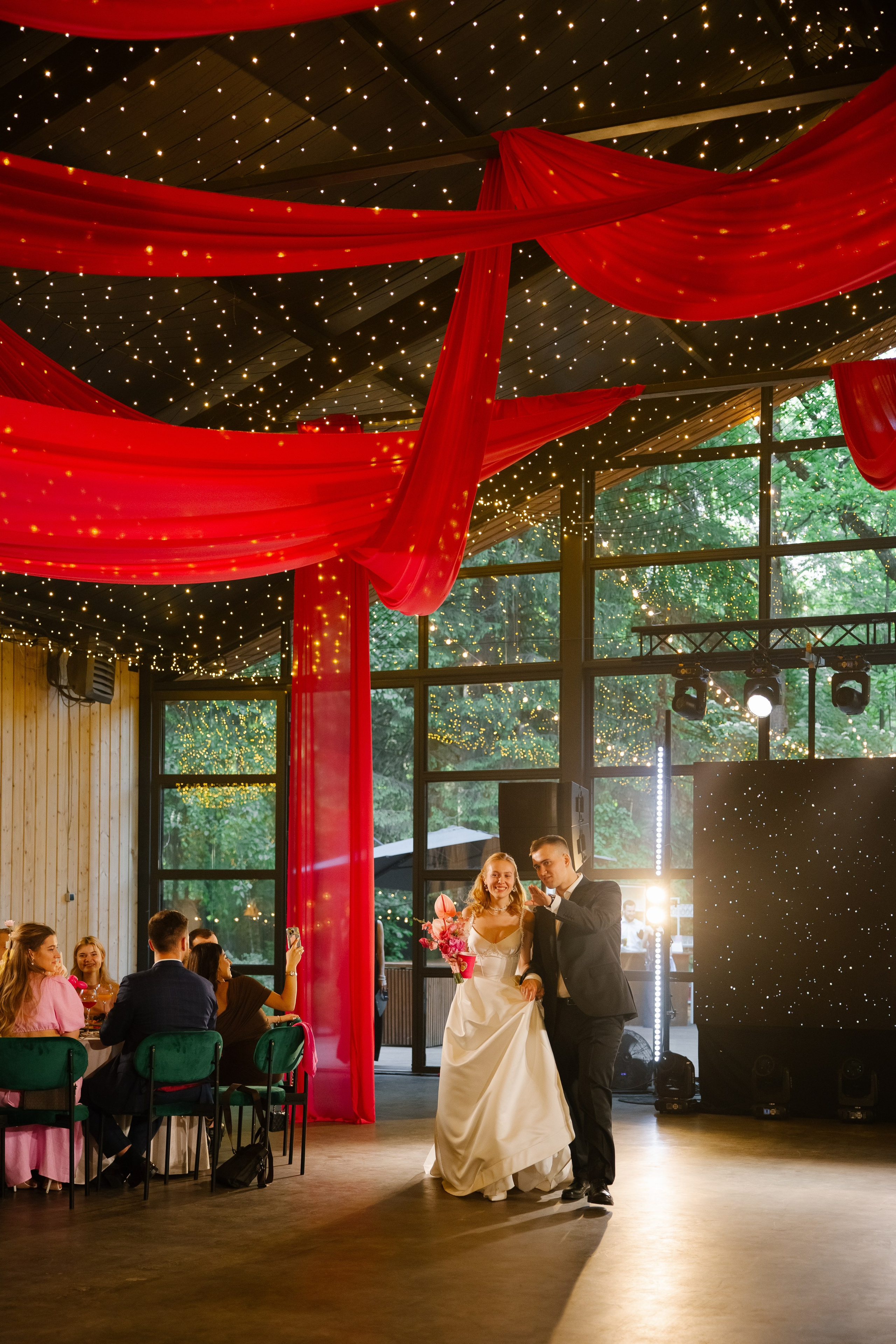 Максим и Александра. Свадебный фотограф Полина Панина