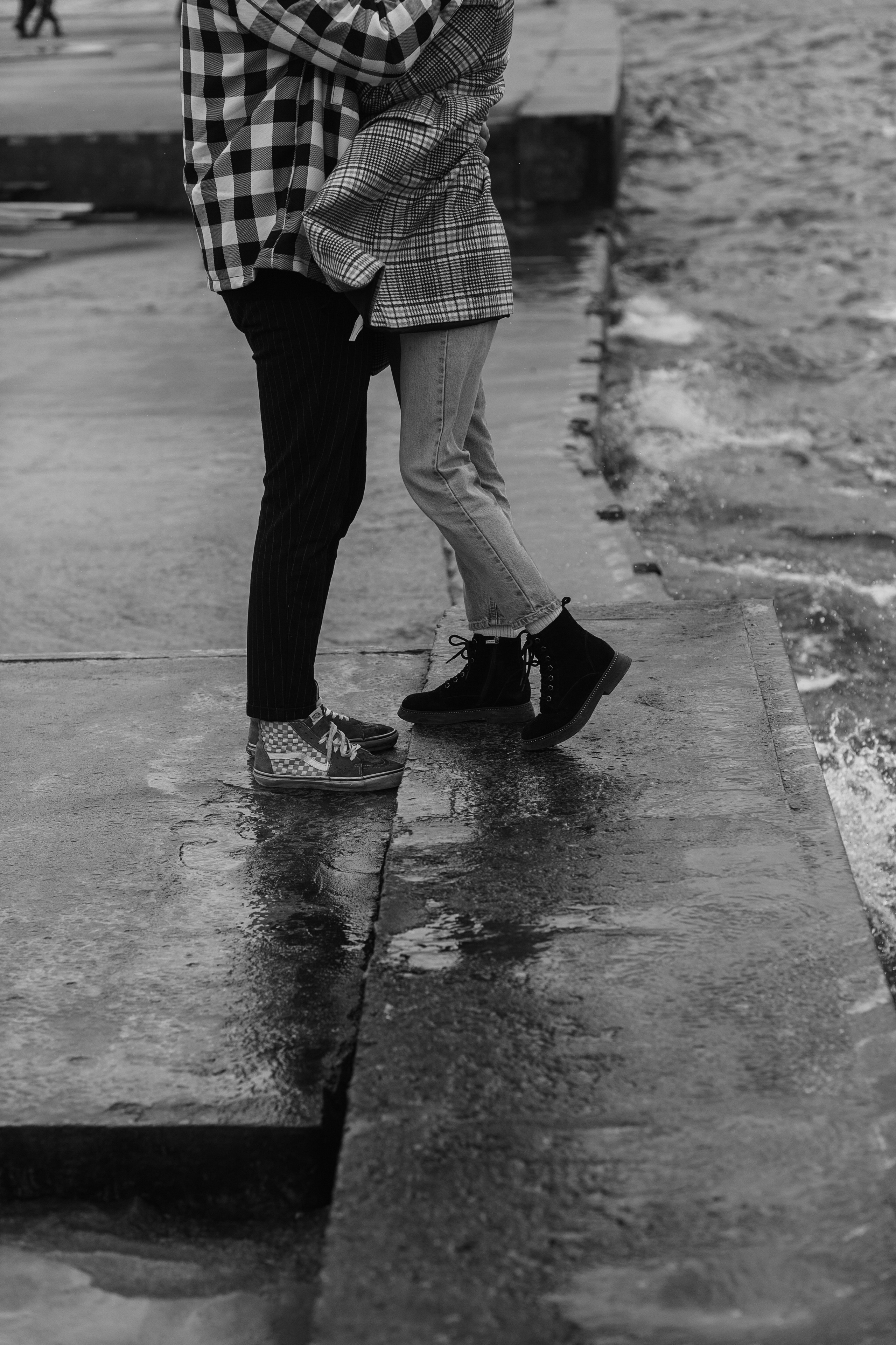 Саша и Полина. Чайки. Пирс. Финский. Свадебный фотограф в Санкт — Петербурге и Ленинградской о