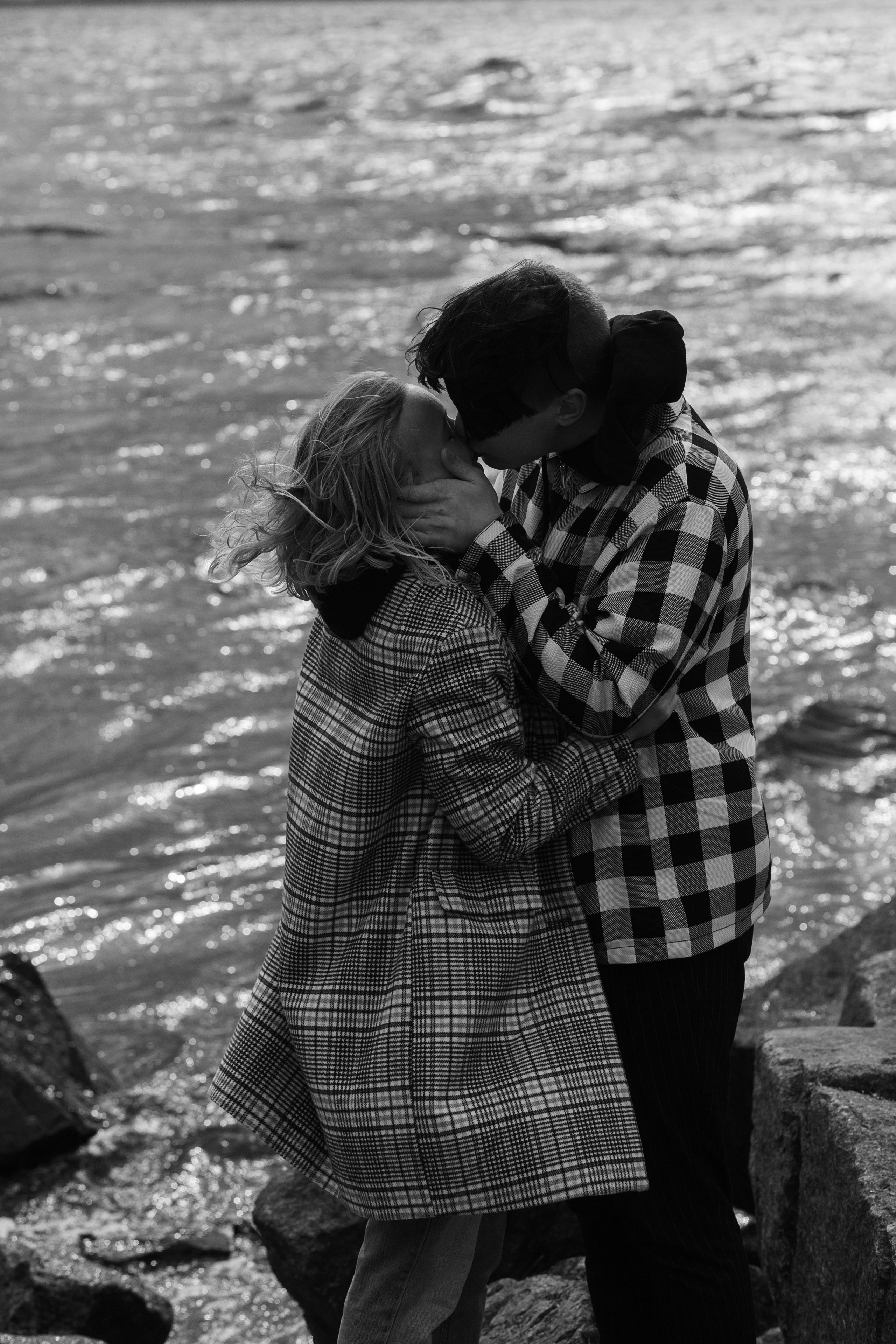 Саша и Полина. Чайки. Пирс. Финский. Свадебный фотограф в Санкт — Петербурге и Ленинградской о