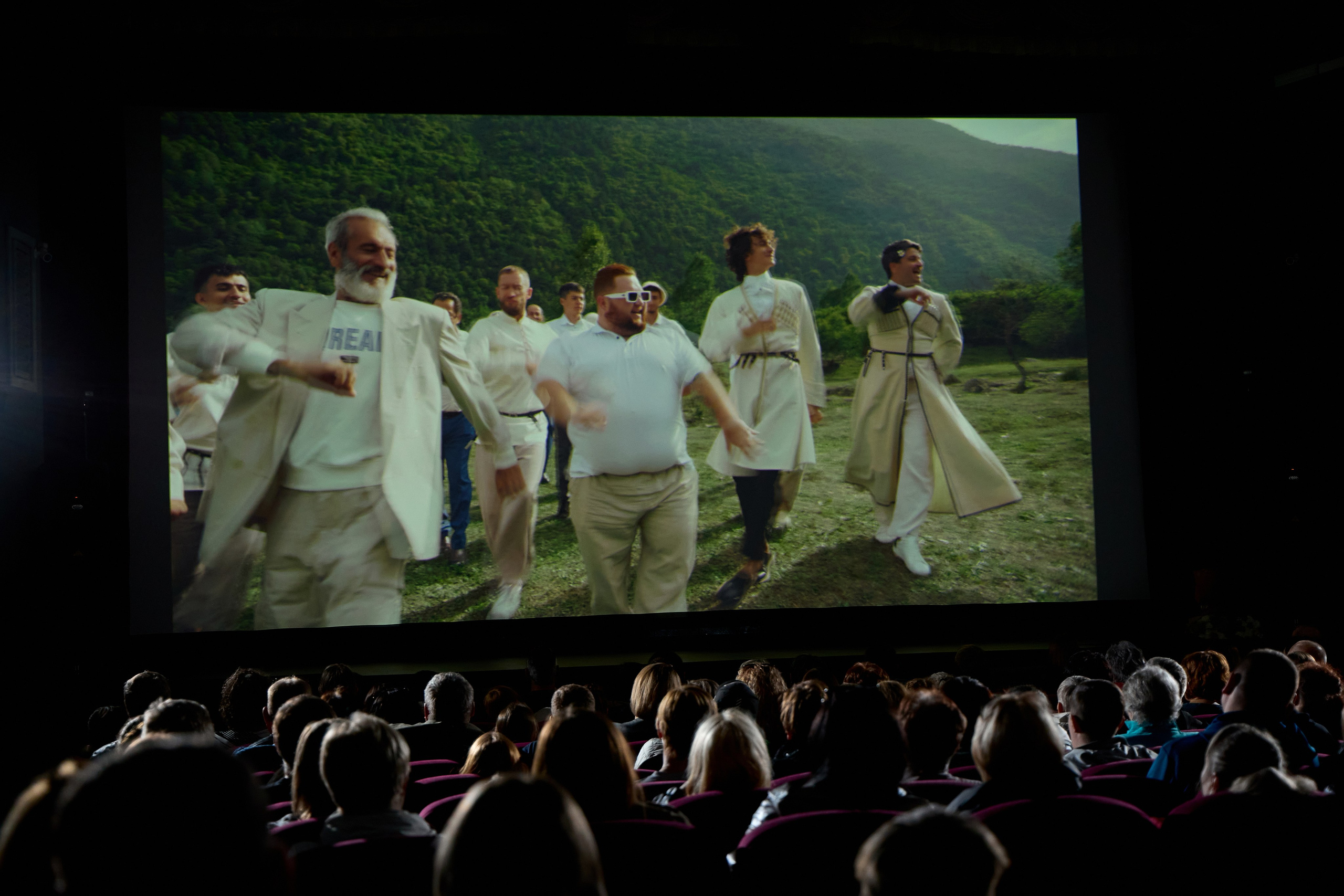 Кинопоказ, дима красилов, киностудия горького. Свадебный репортажный и фуд фотограф в Барнауле Гайфулин Виталий