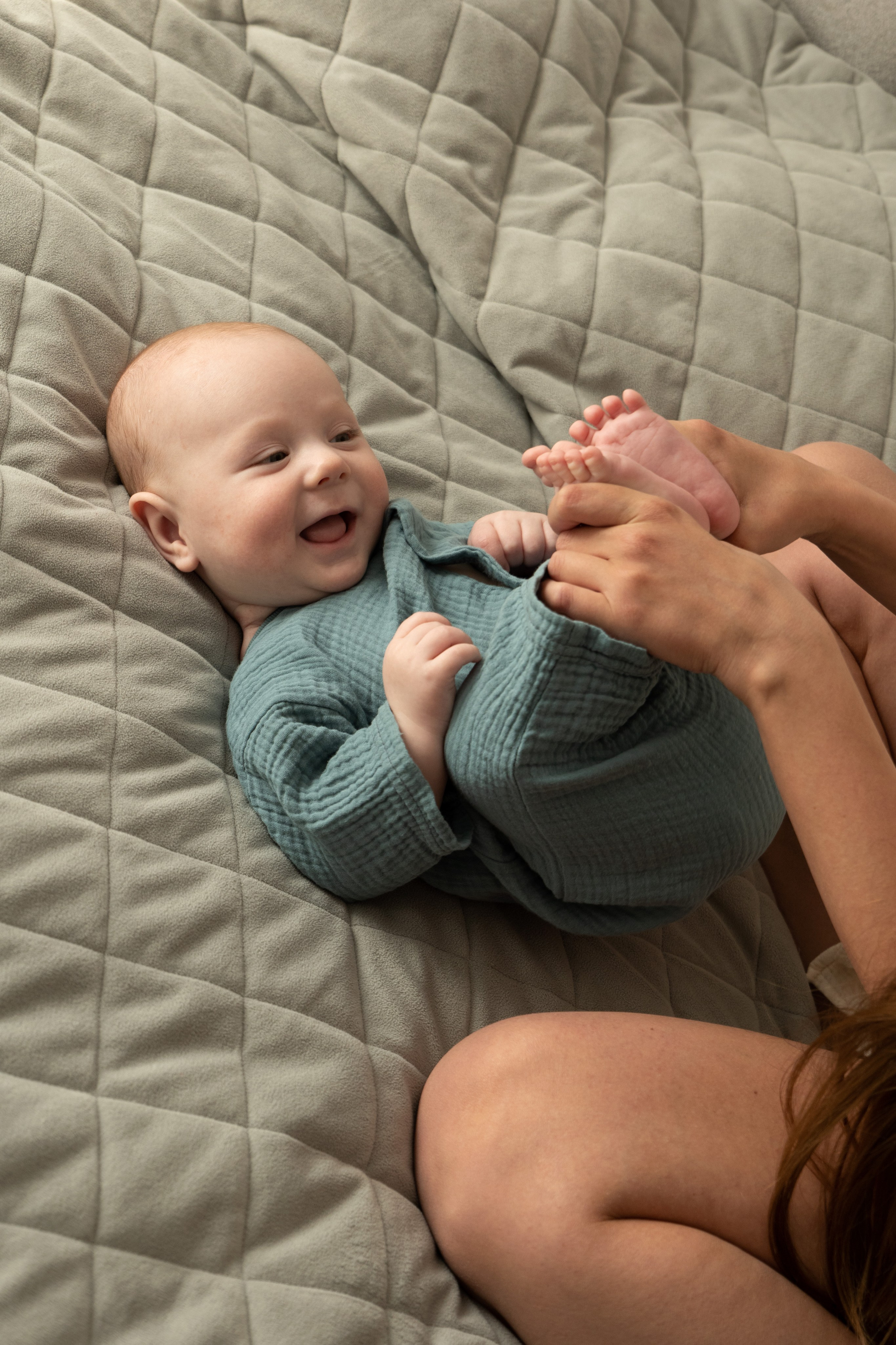 Мама и малыш (5 месяцев). Фотограф видеограф Ольга Василевская