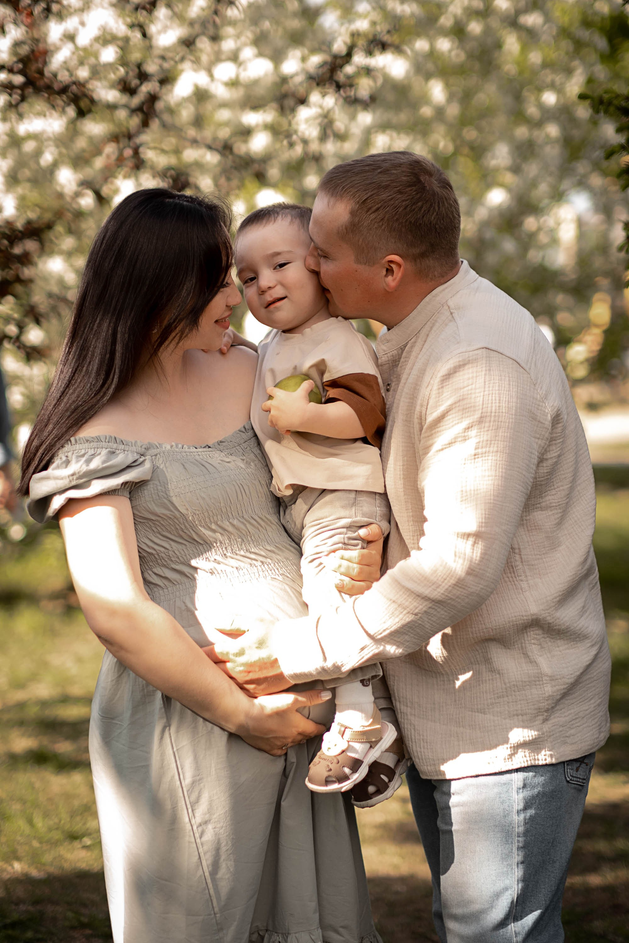 Джамиля, Юра и малыш Андрей. Свадебный и семейный фотограф в Тюмени Екатерина Дубровина
