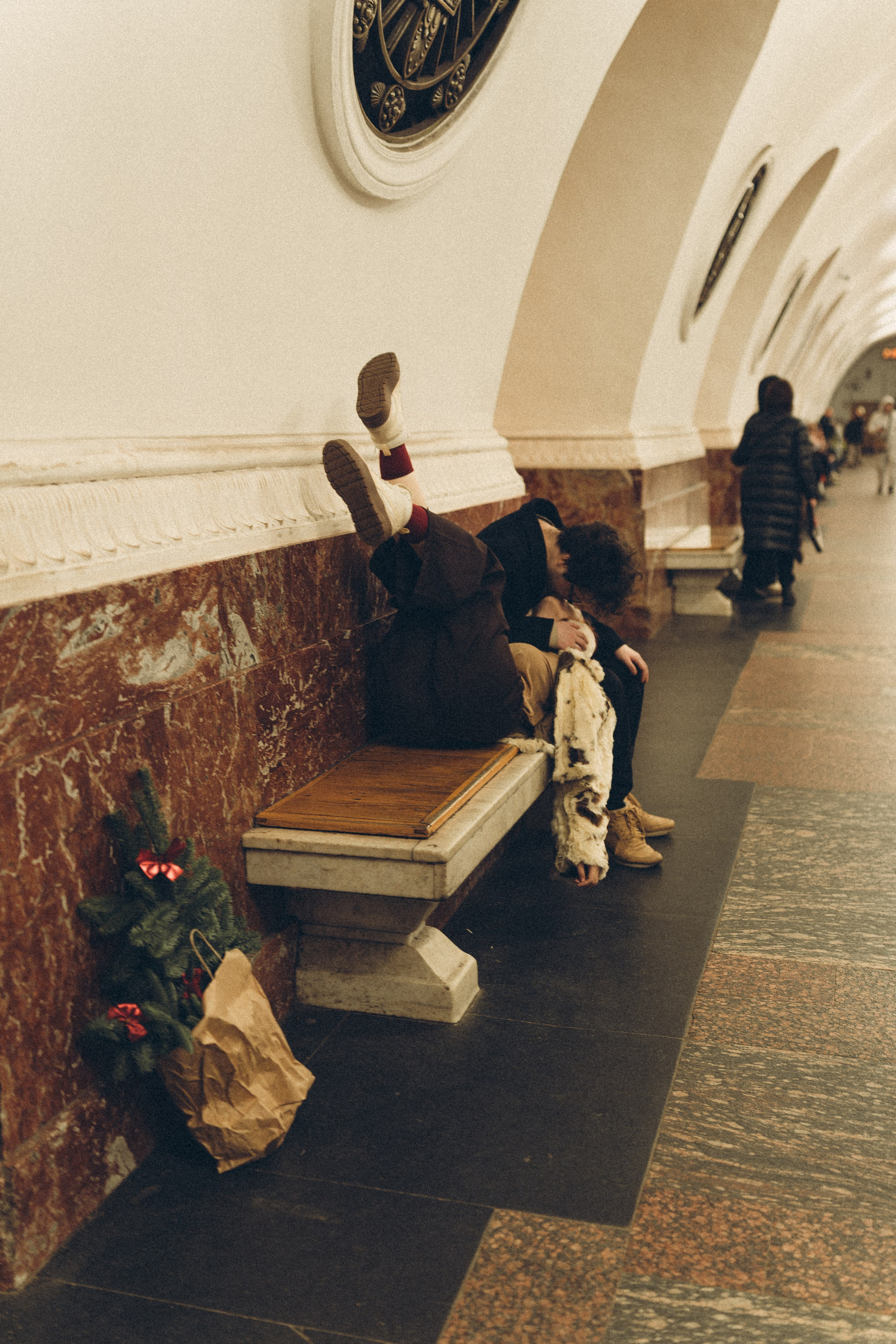НОВОГОДНЯЯ ФОТОСЕСИИЯ ПАРЫ В МЕТРО ЛЮБОВЬ. Профессиональный фотограф, Санкт-Петербург — Виктория Богомолова