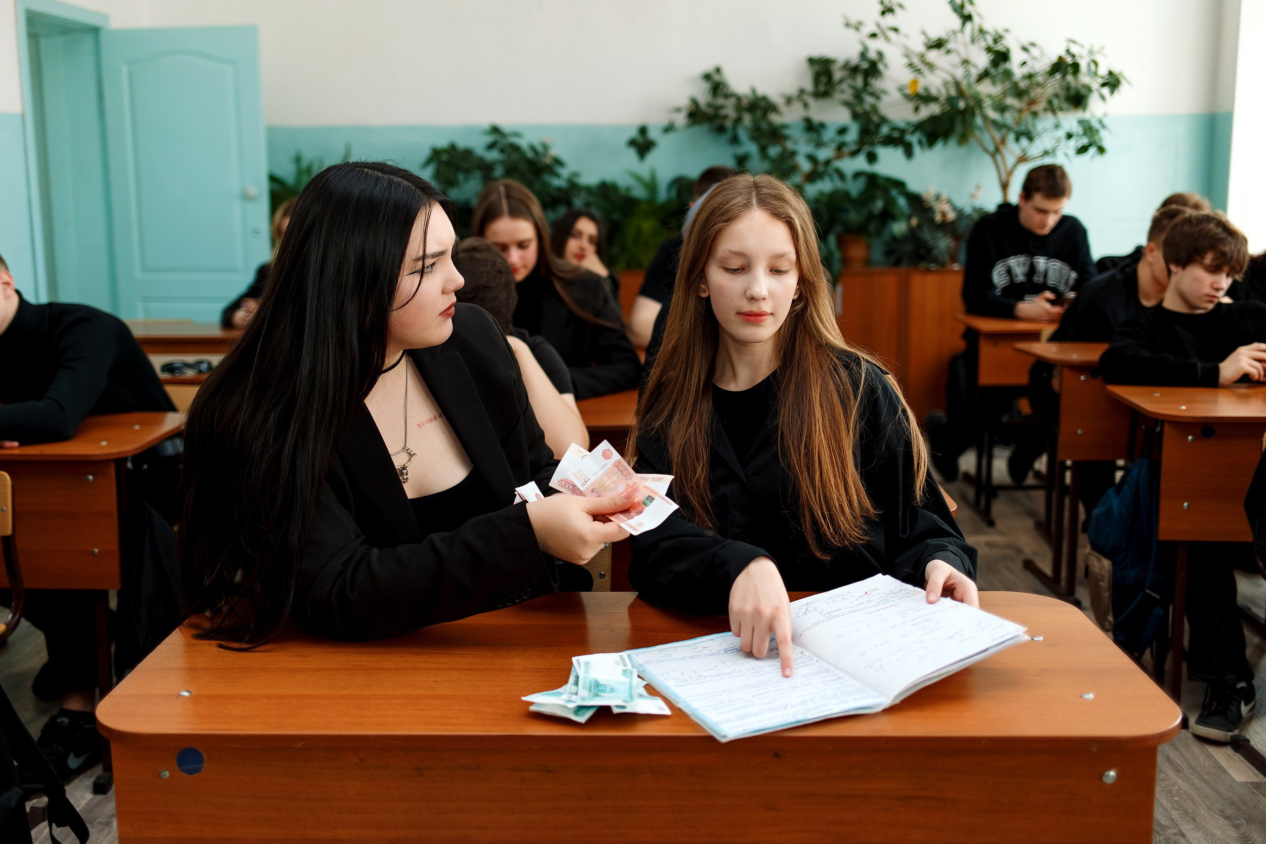 11 класс съемка в школе. Фотограф Любовь Корниенко, Примоский край