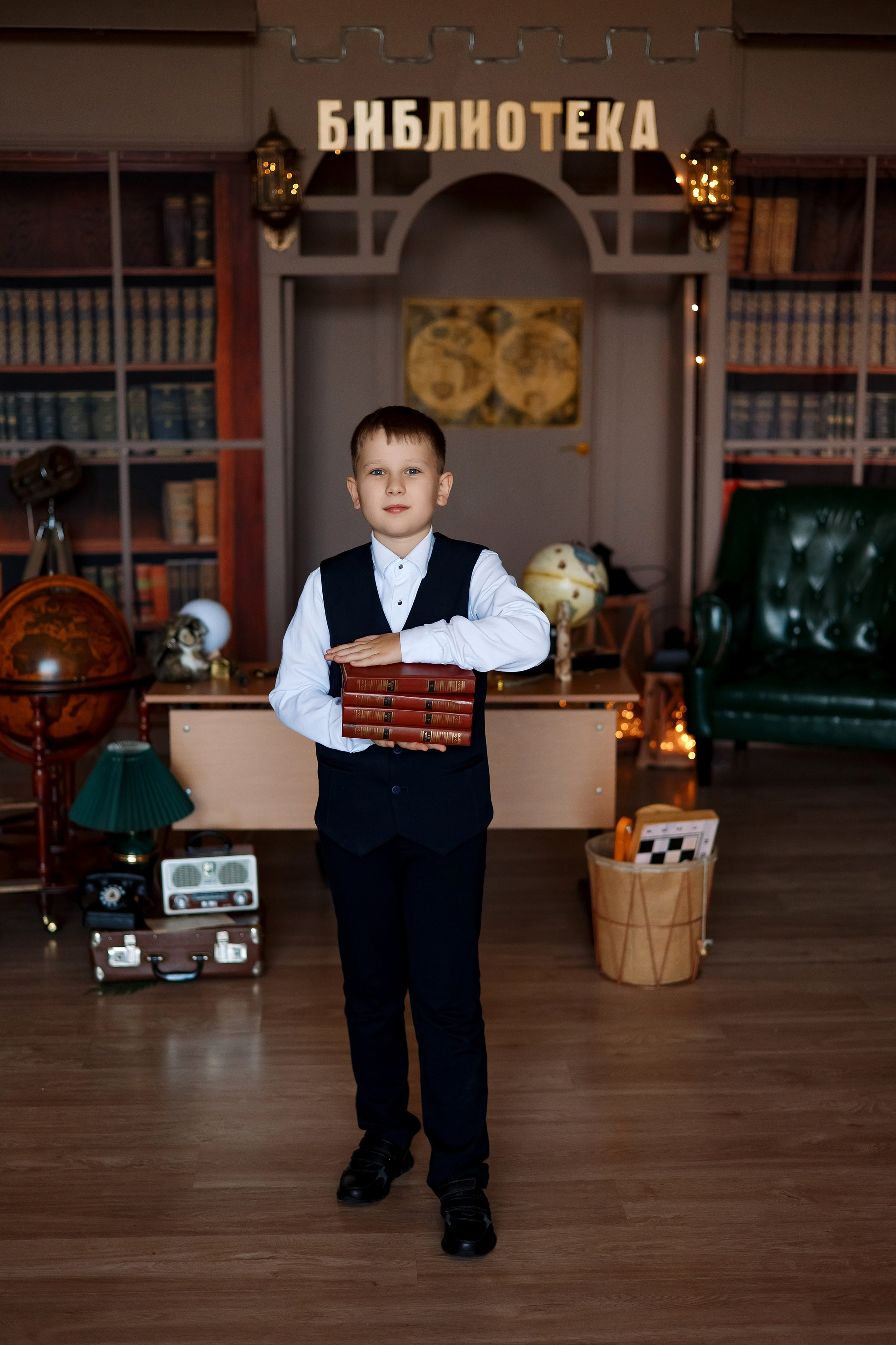 4 класс фотосессия в фотостудии. Фотограф Любовь Корниенко, Примоский край