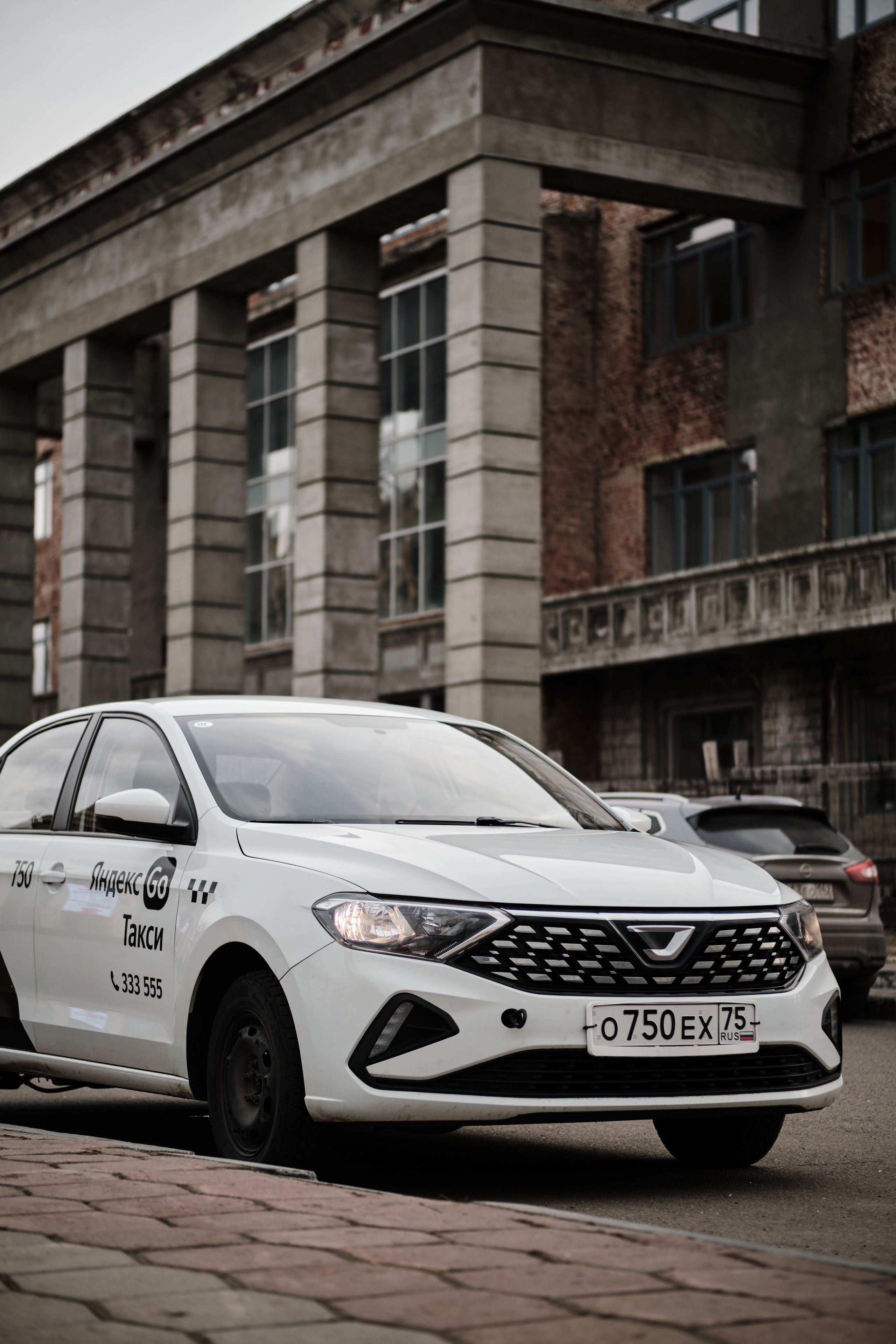 Новый автопарк Яндекс такси в Новокузнецке. Свадебный и семейный фотограф в Новокузнецке Иван Иванов